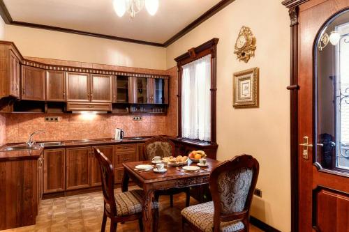 Studio Apartment photo 3