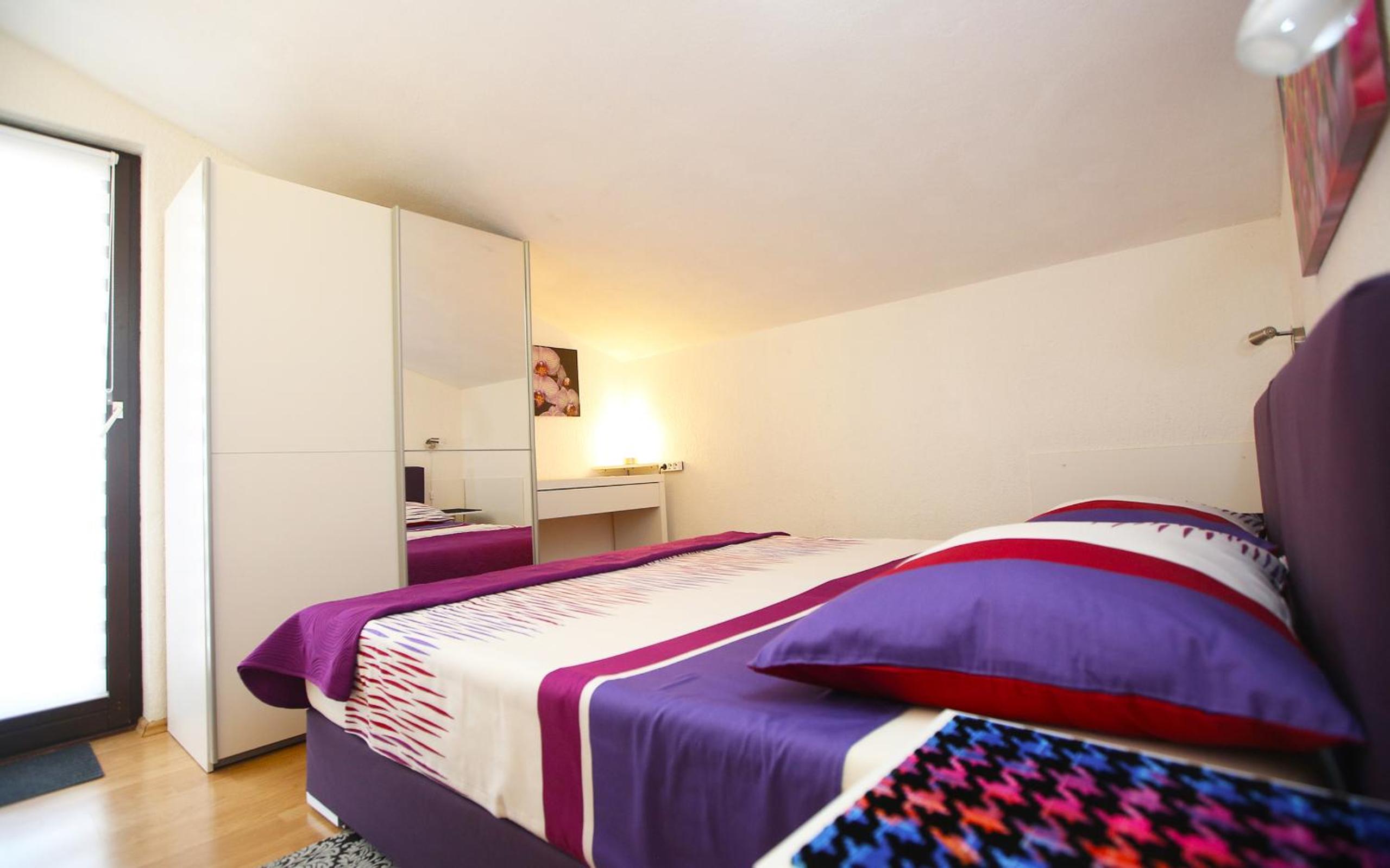 One-Bedroom Apartment with Balcony - Photo 2