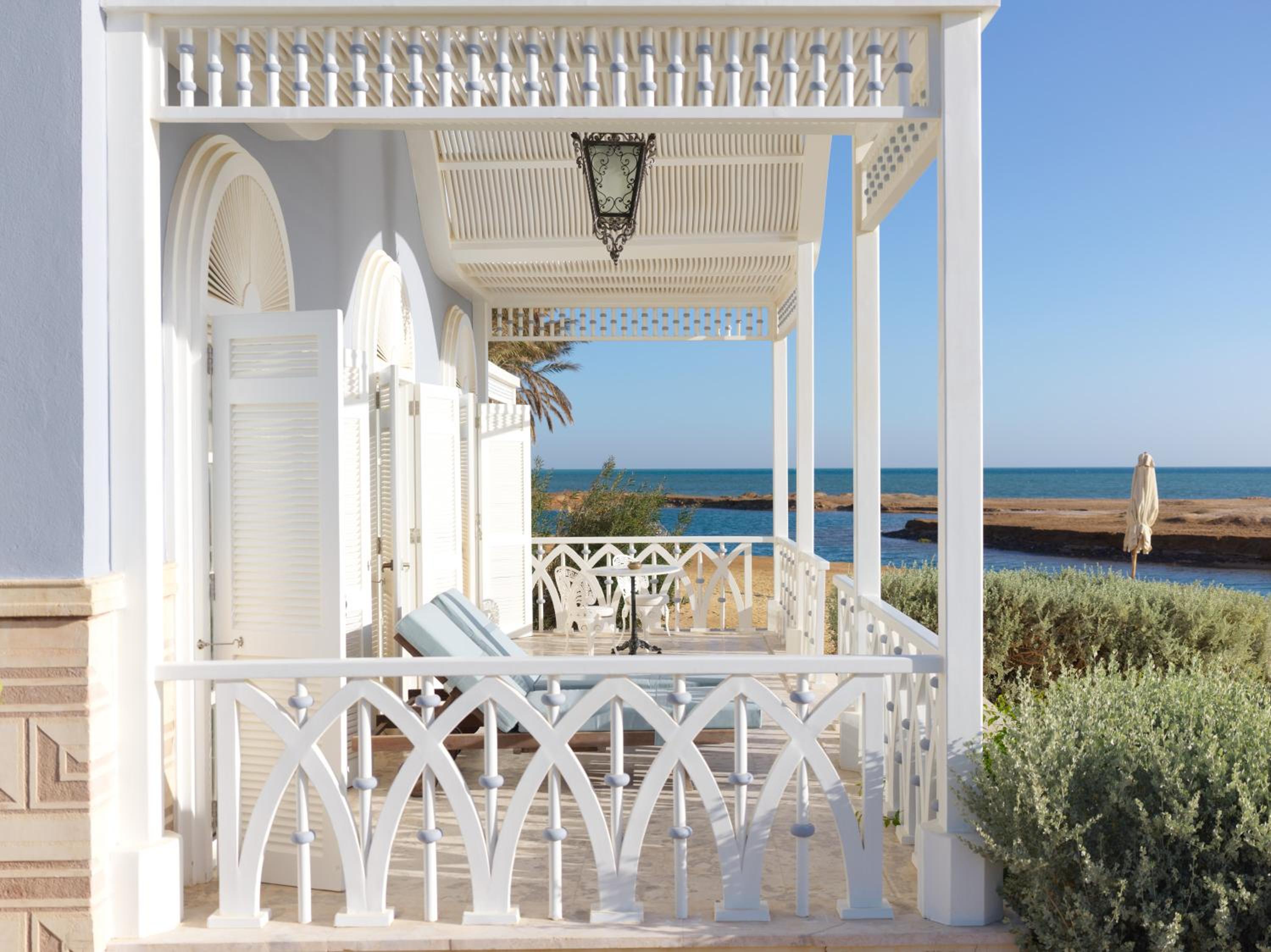 Beach Front Suite photo 2