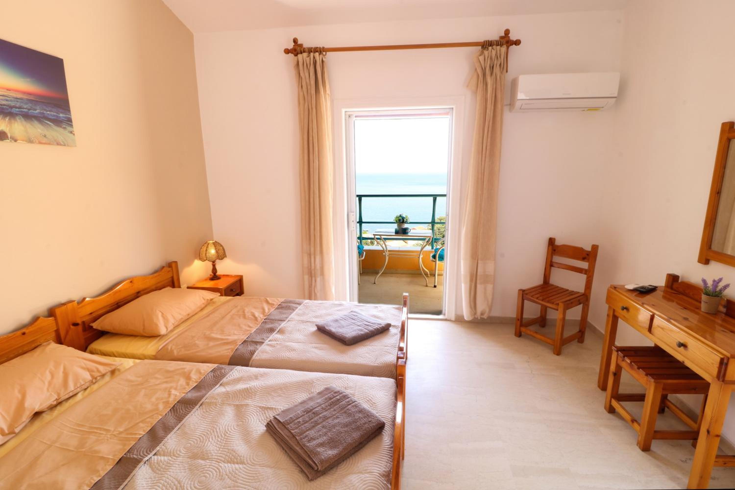 Studio with Sea View photo 2