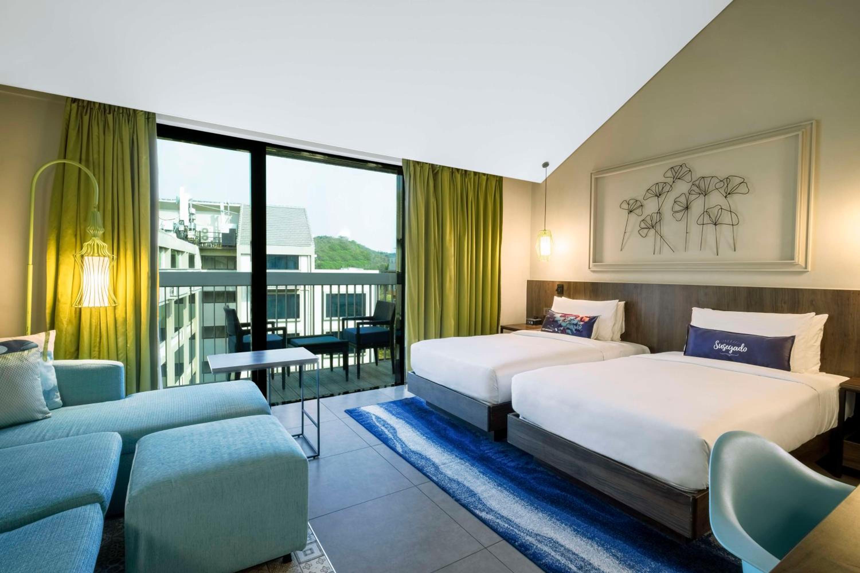 Twin Room with Balcony (15% discount on F&B and Spa)