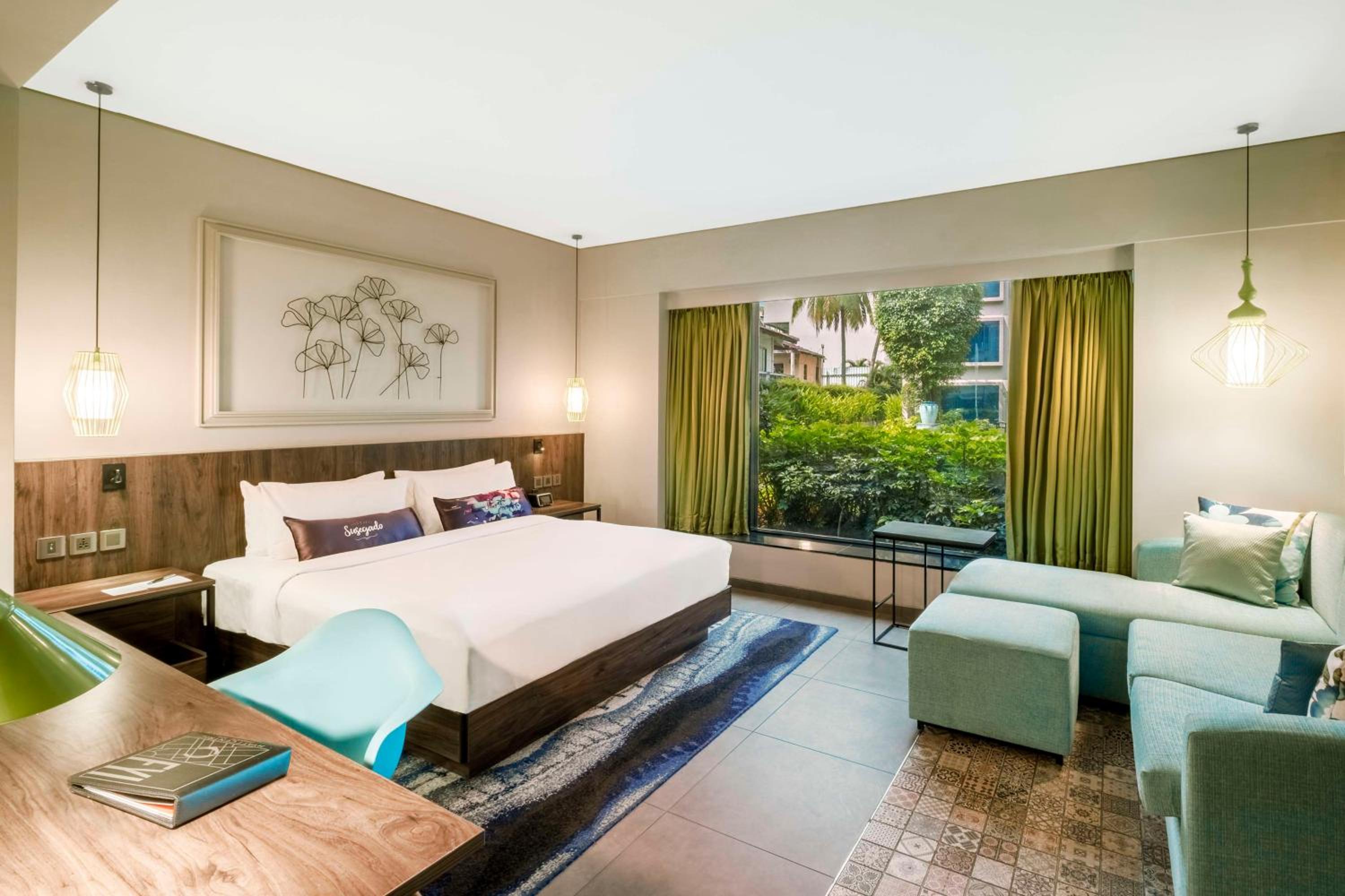 King Room (15% discount on F&B and Spa)
