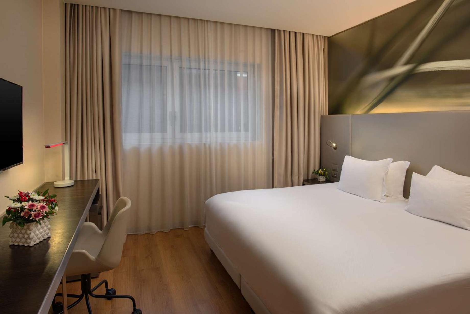 Standard Double or Twin Room - Photo 4