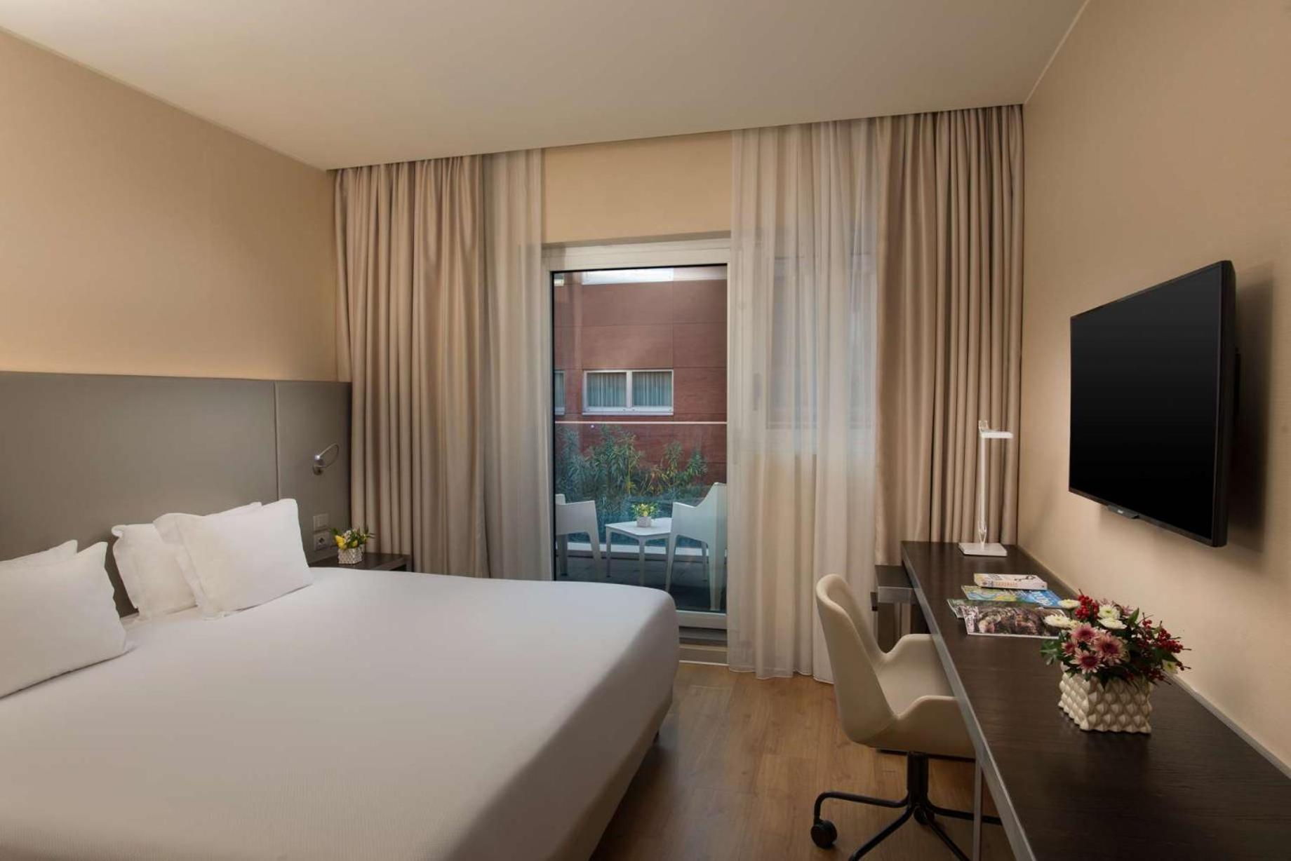 Superior Double or Twin Room - Photo 1