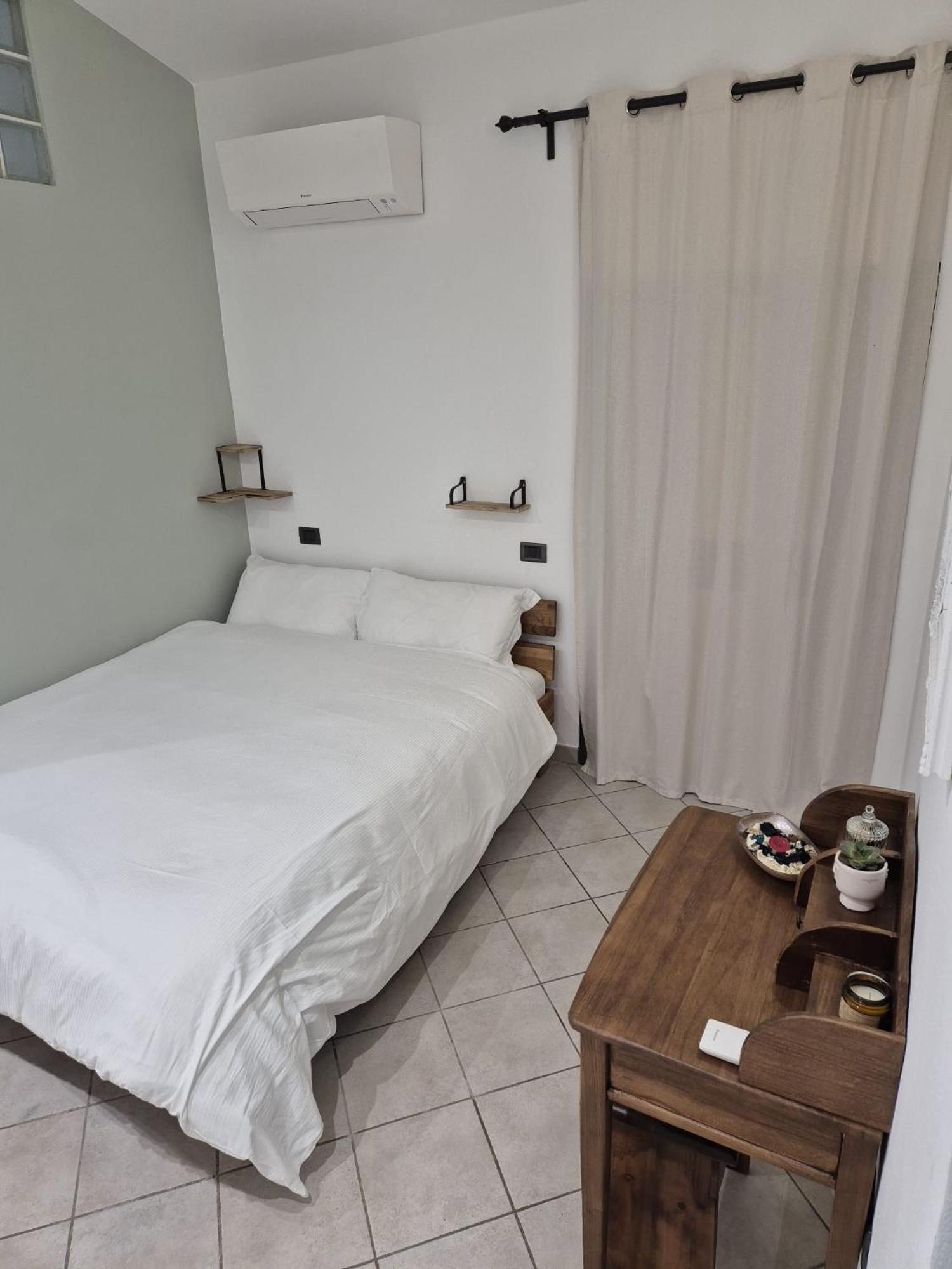 One-Bedroom House photo 2