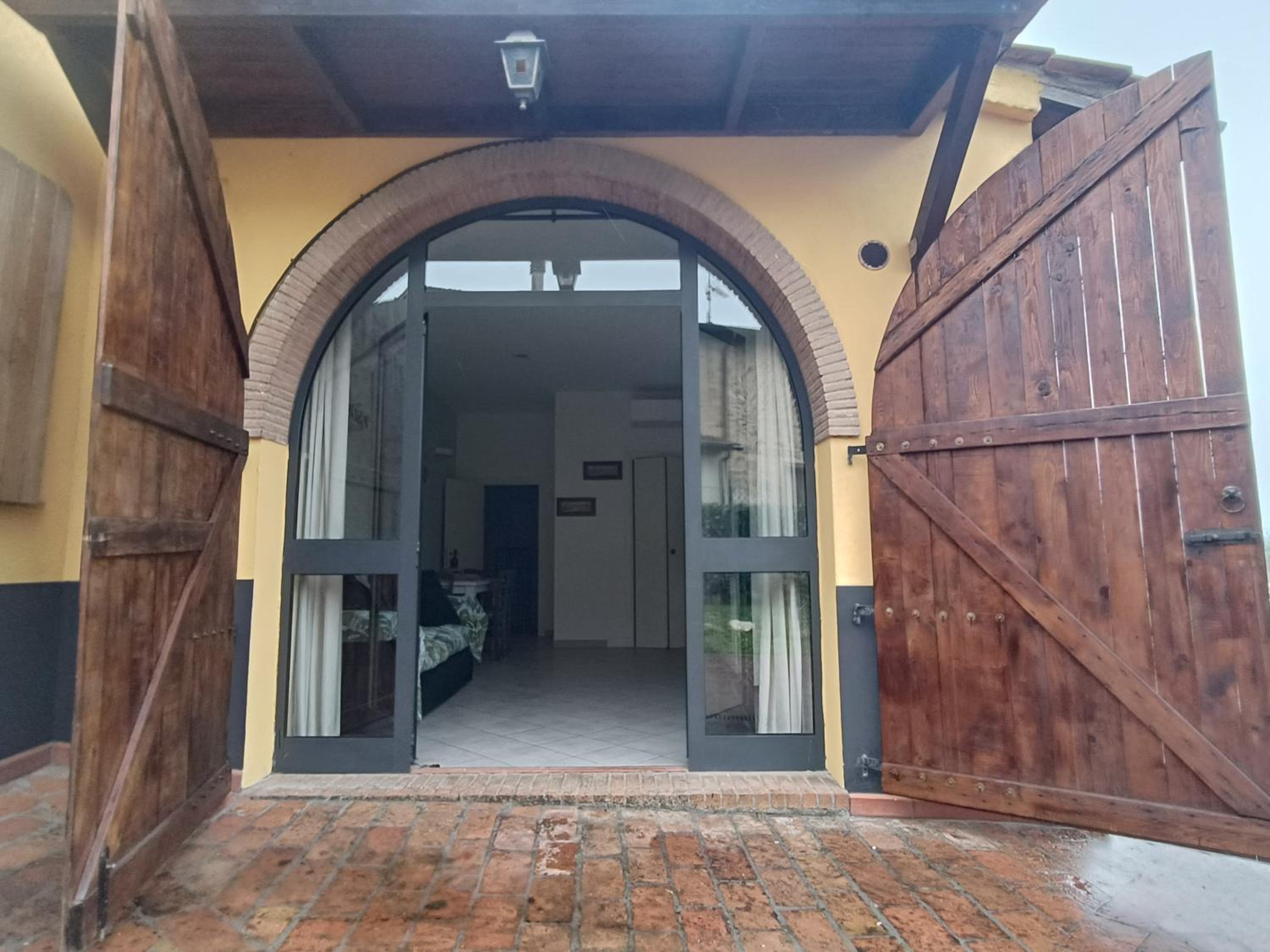 One-Bedroom House photo 2