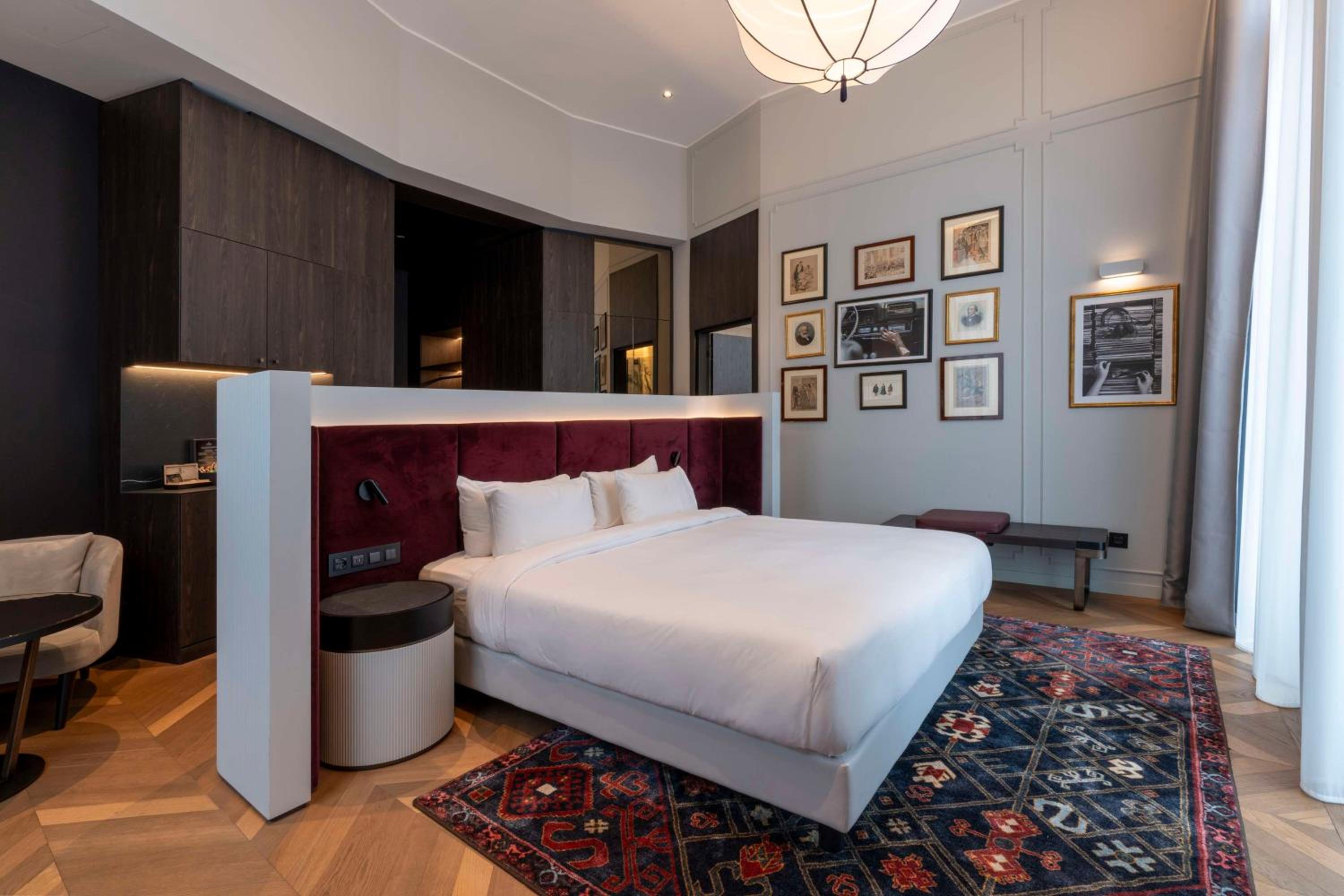Junior Suite with City View photo 3