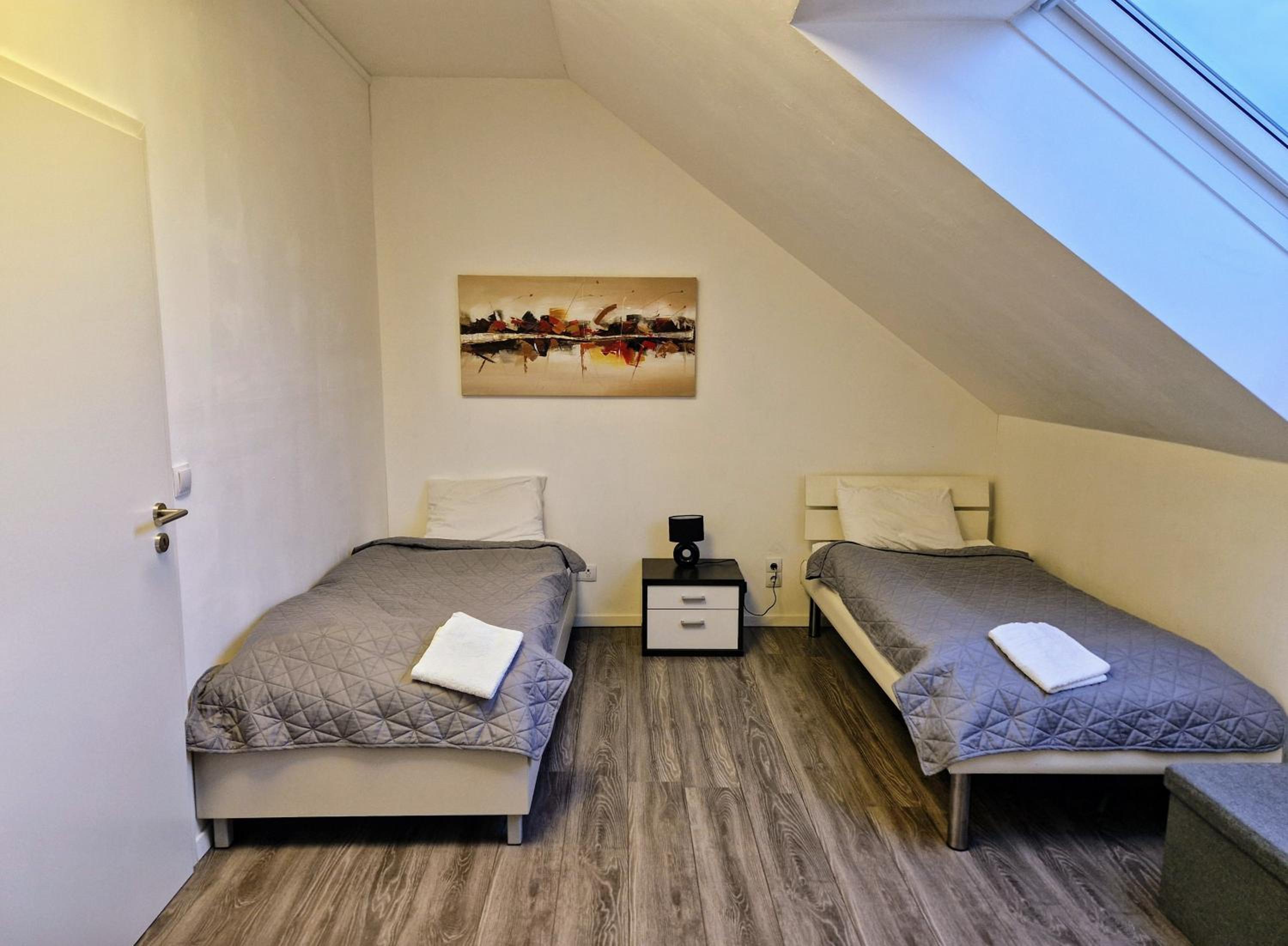 Apartment with Mountain View - Photo 6