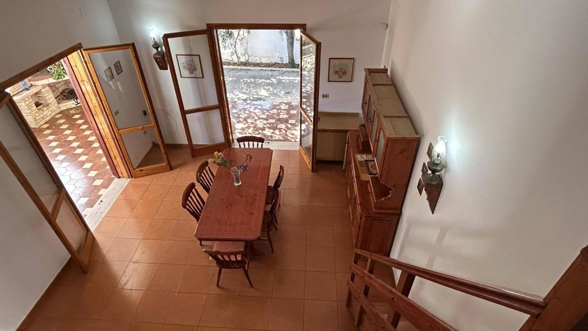 Three-Bedroom House photo 2