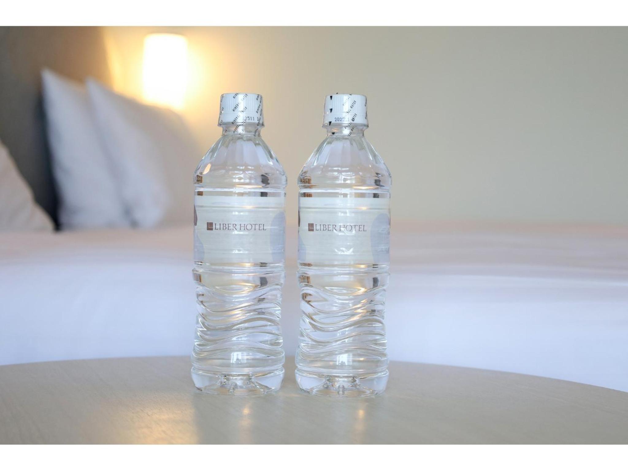 Standard Twin Room - Photo 11