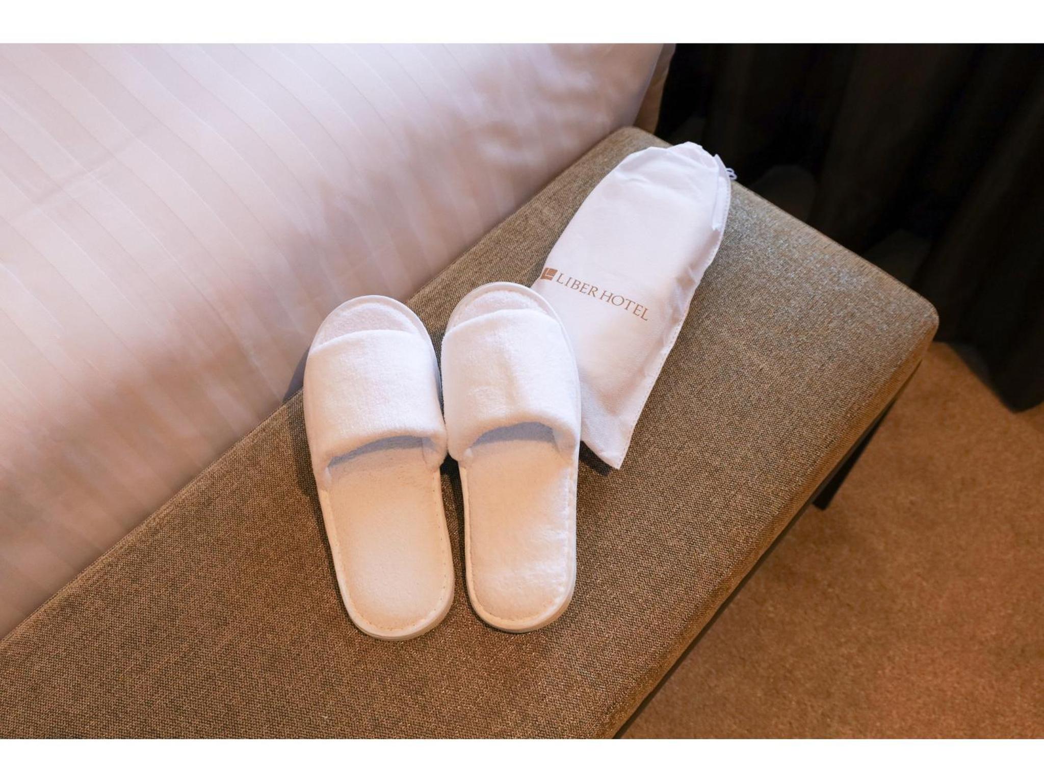 Luxury Twin Room - Photo 12