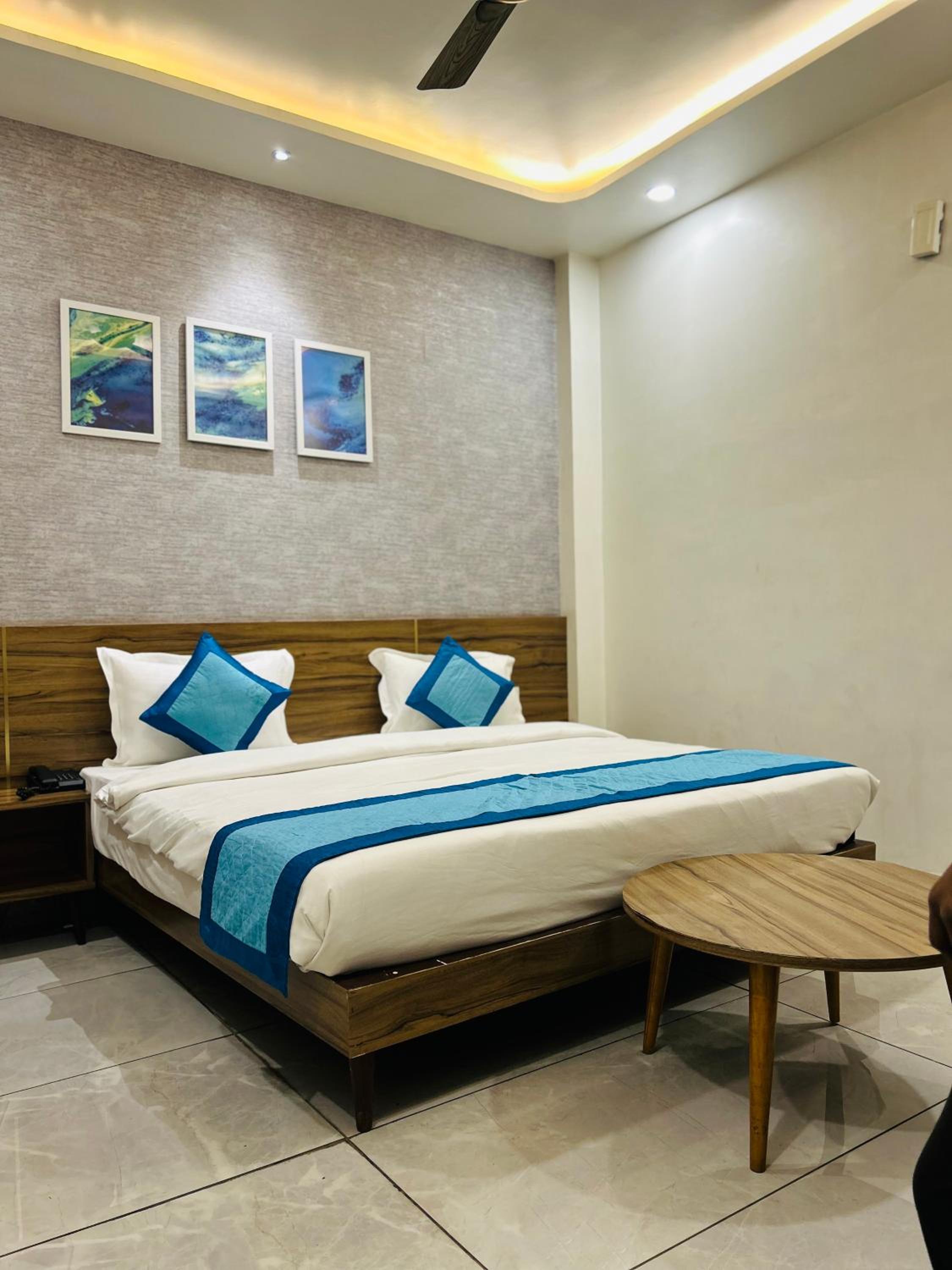 Budget Double Room - Photo 1