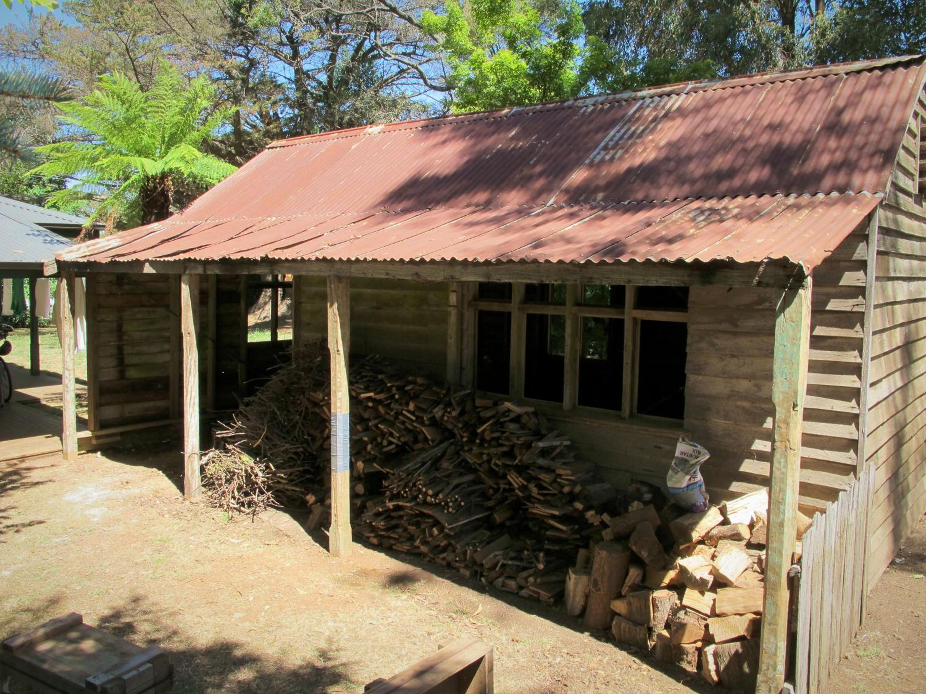 Three-Bedroom House photo 2