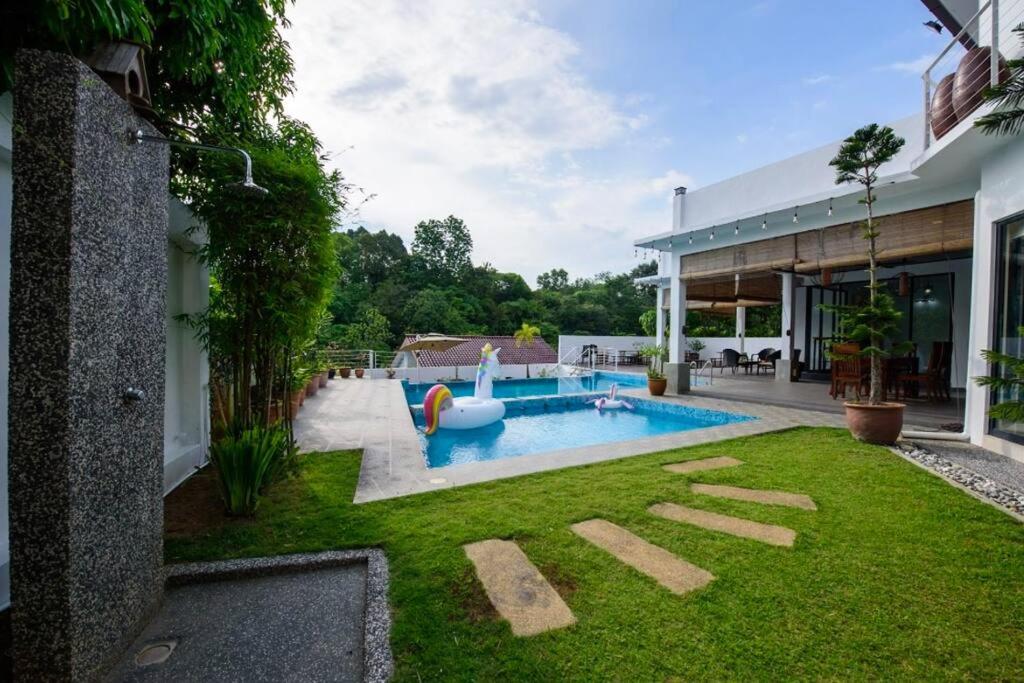 Villa photo 1