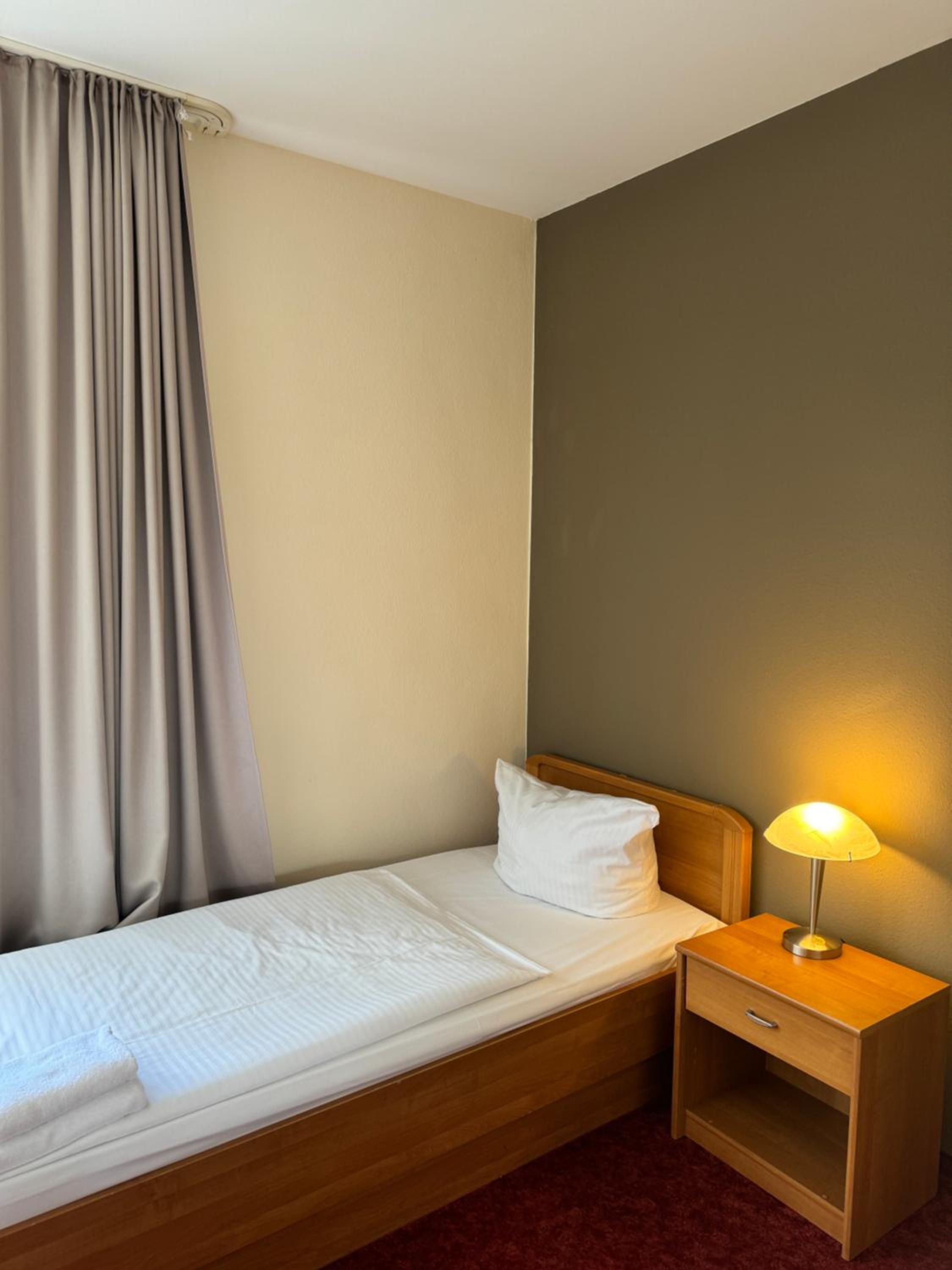 Single Room photo 1