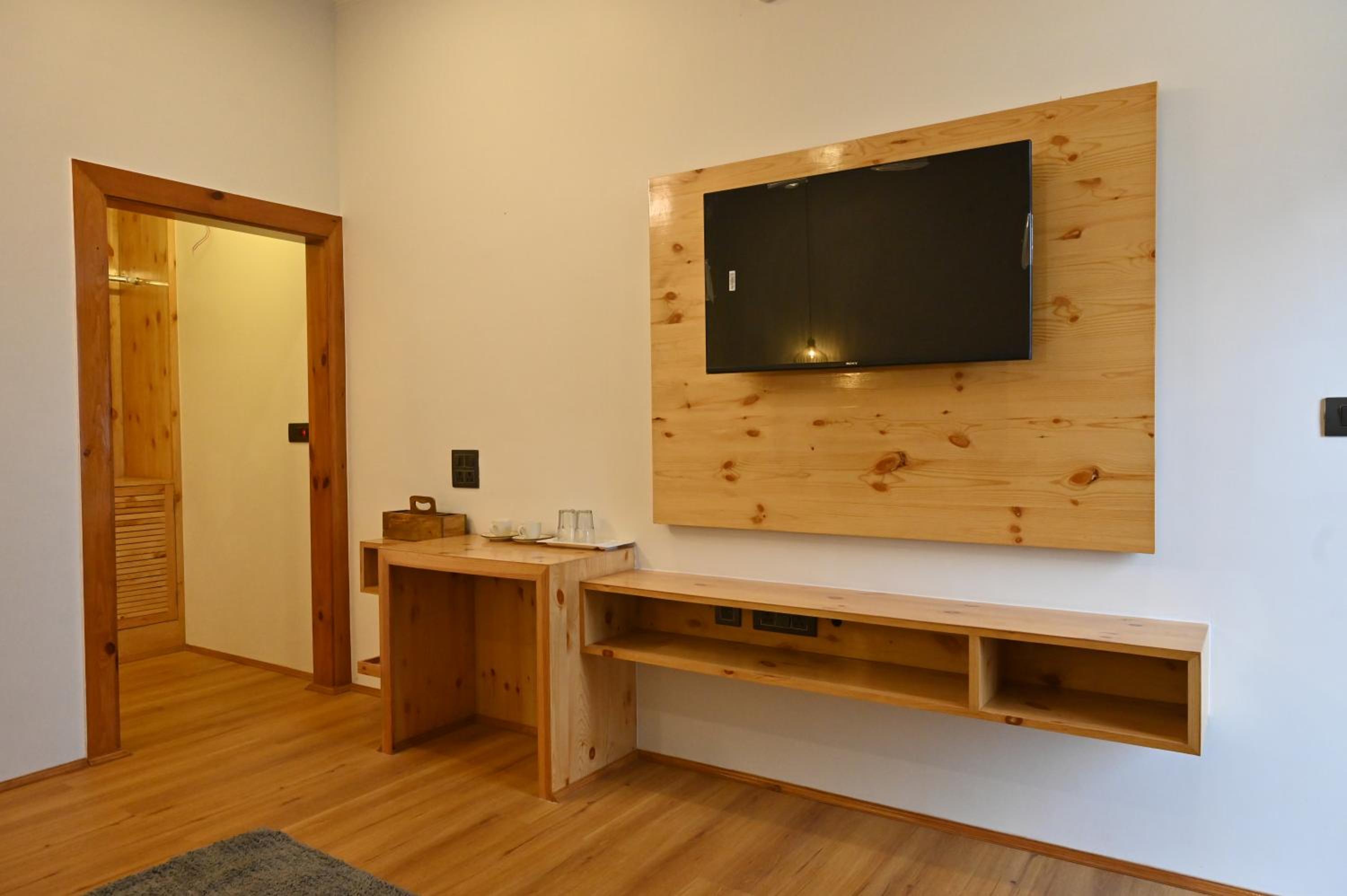 Double Room With Balcony photo 2