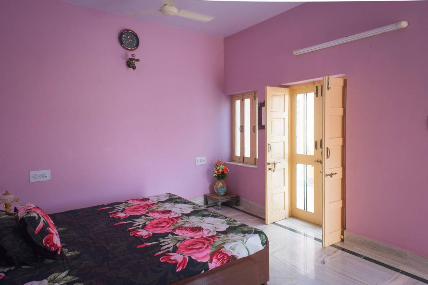 Budget Double Room photo 2