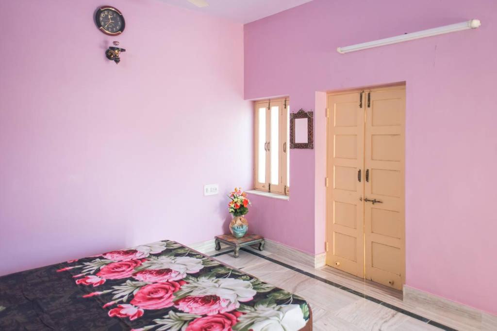 Budget Double Room photo 3