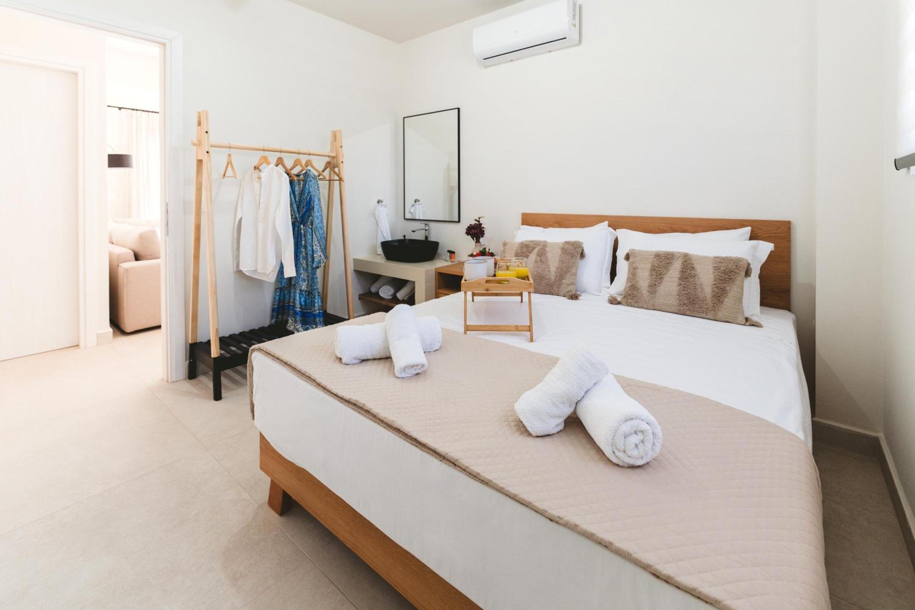 Three-Bedroom Villa photo 2