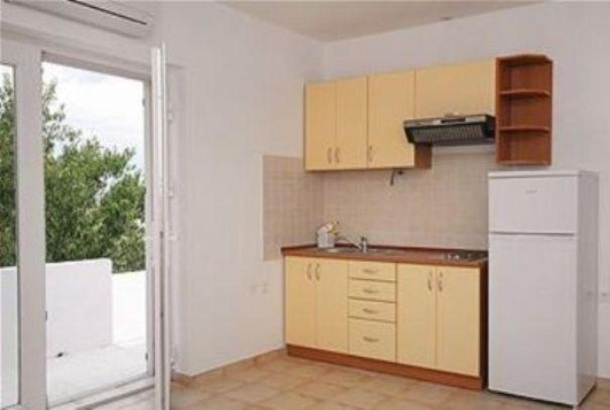 One-Bedroom Apartment photo 3