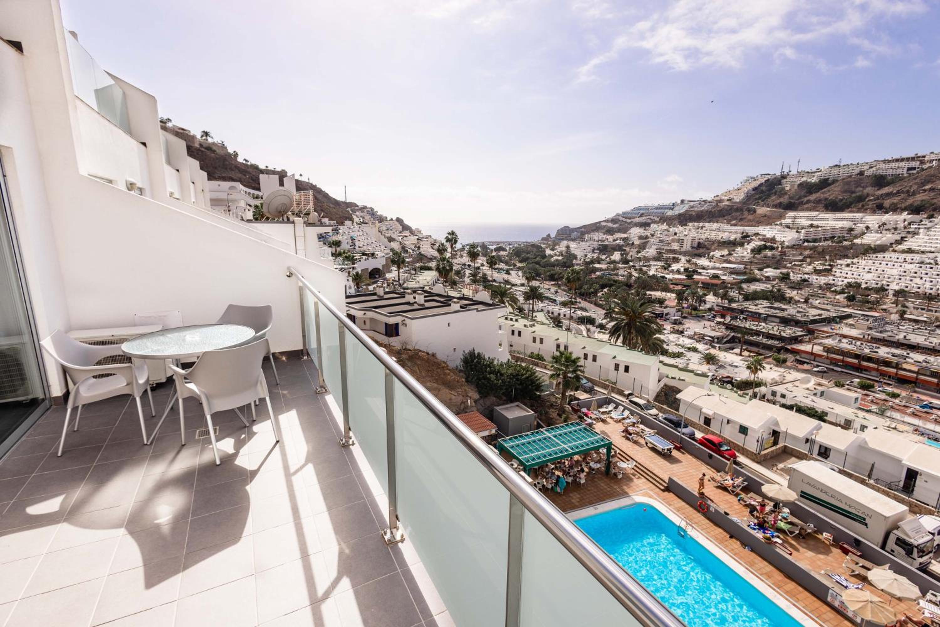 Classic 1 bedroom apartment limited sea view (2AD+1CH) with Balcony photo 2