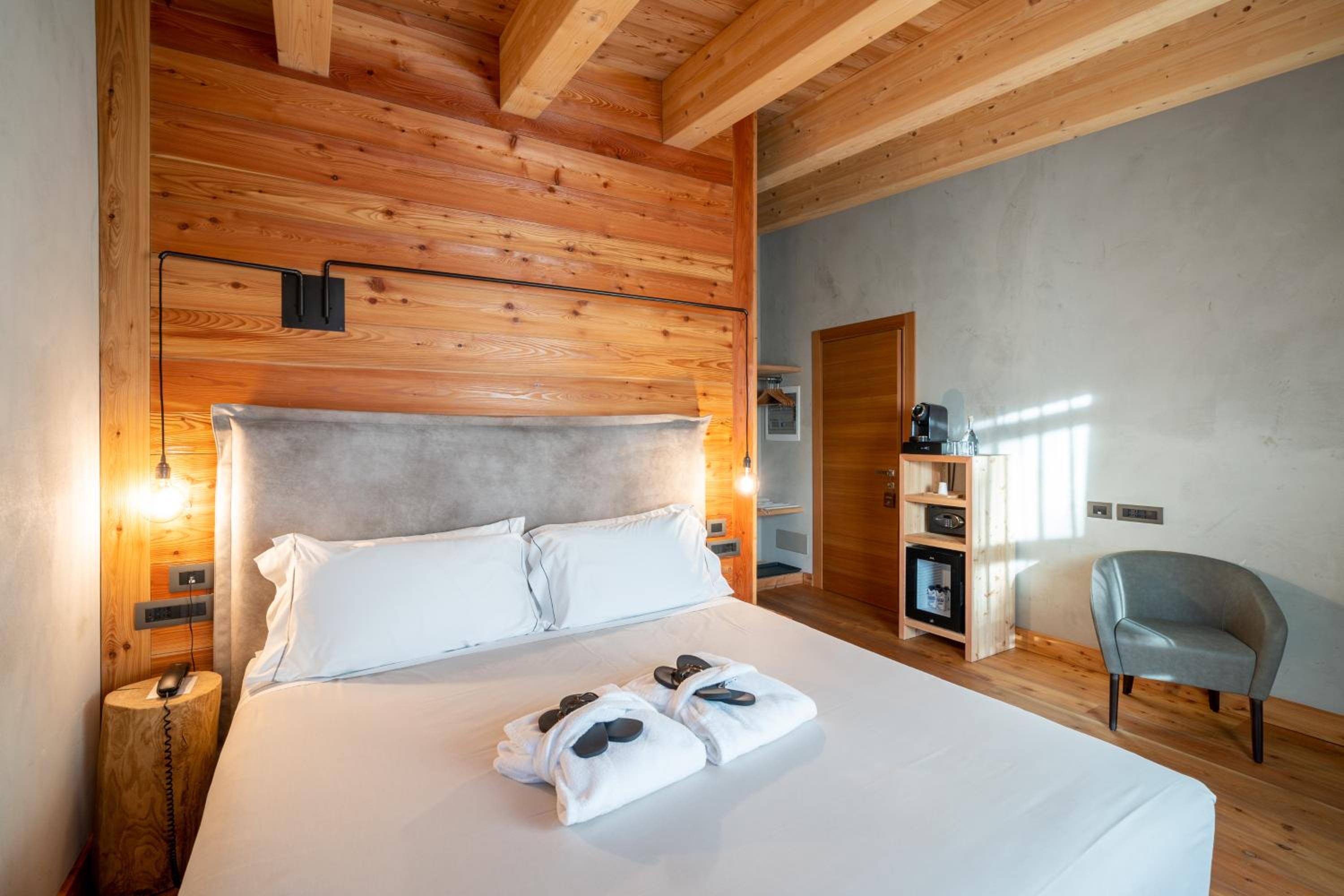 Large Double Room