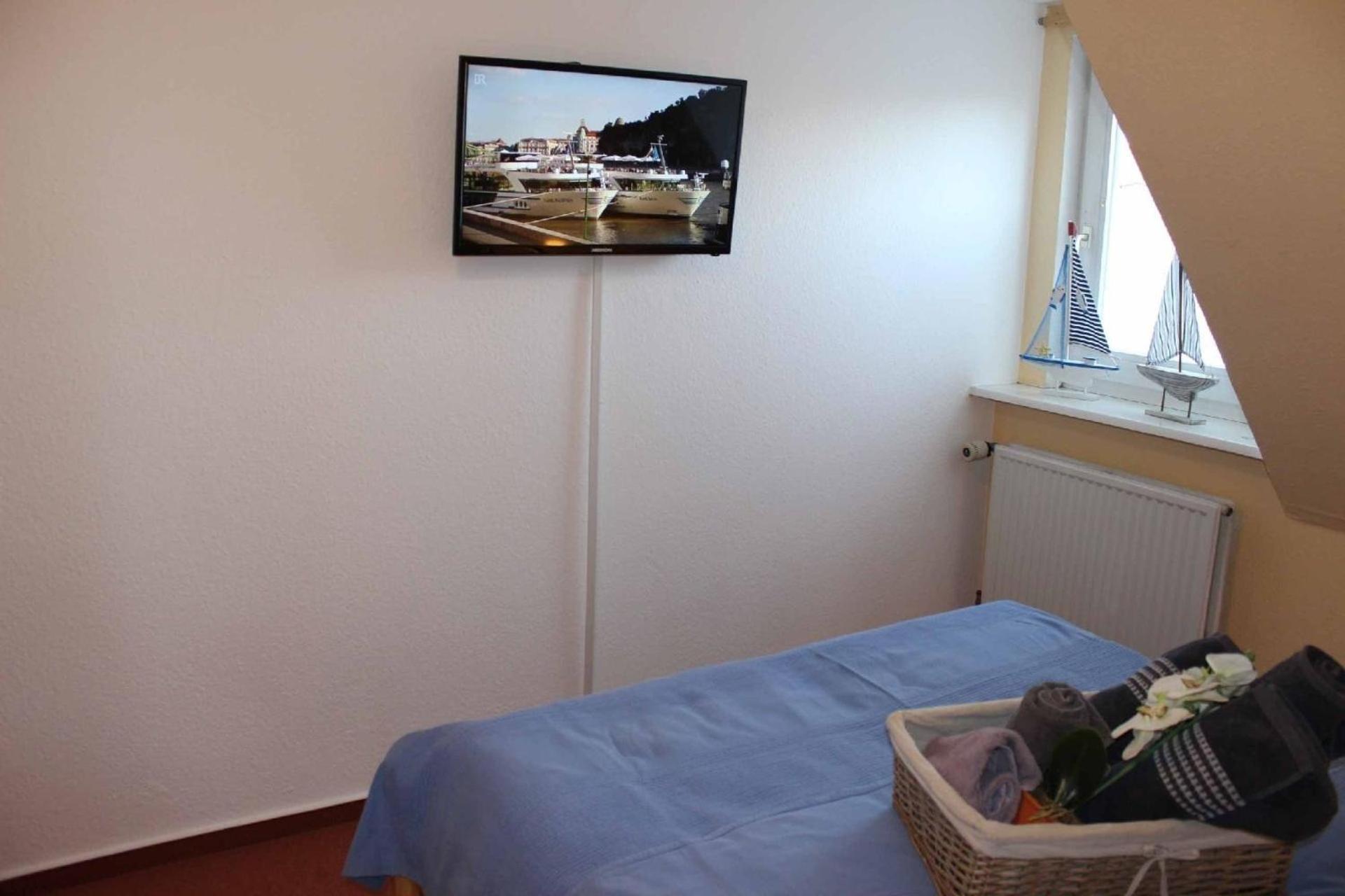 Three-Bedroom Vacation Home  photo 3
