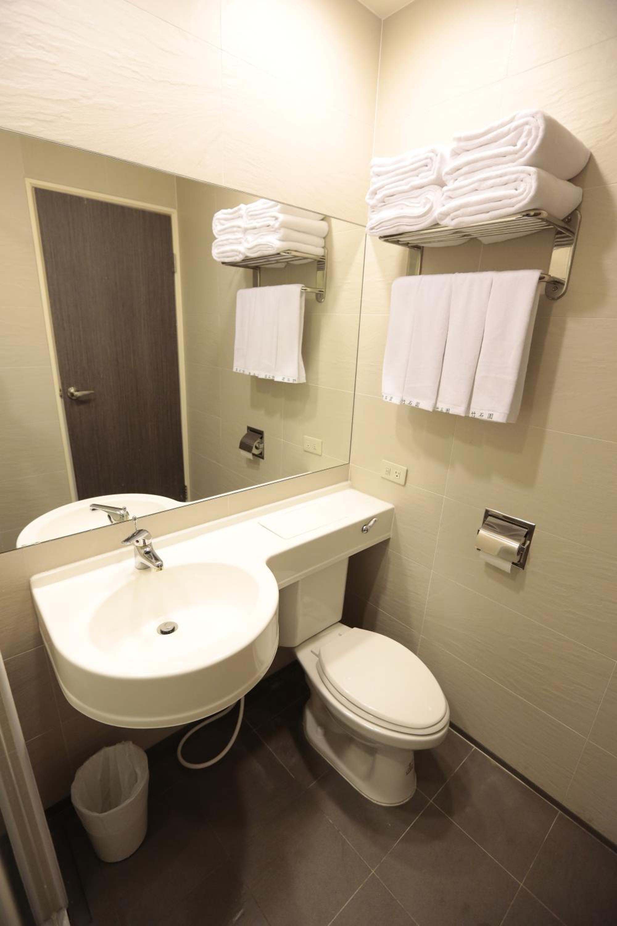 Quadruple Room with Terrace photo 3