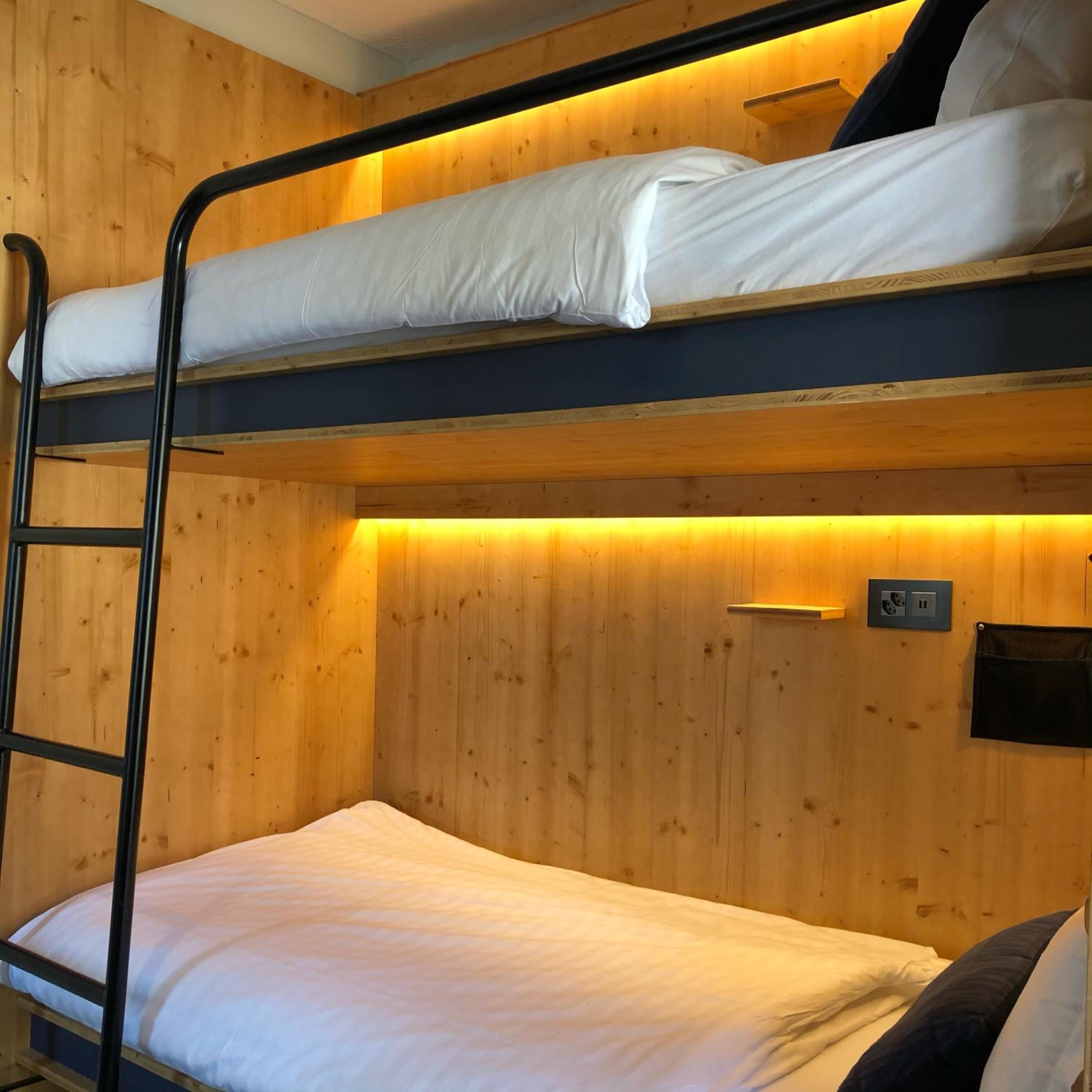 Classic Family Room with Bunk Beds - Photo 4