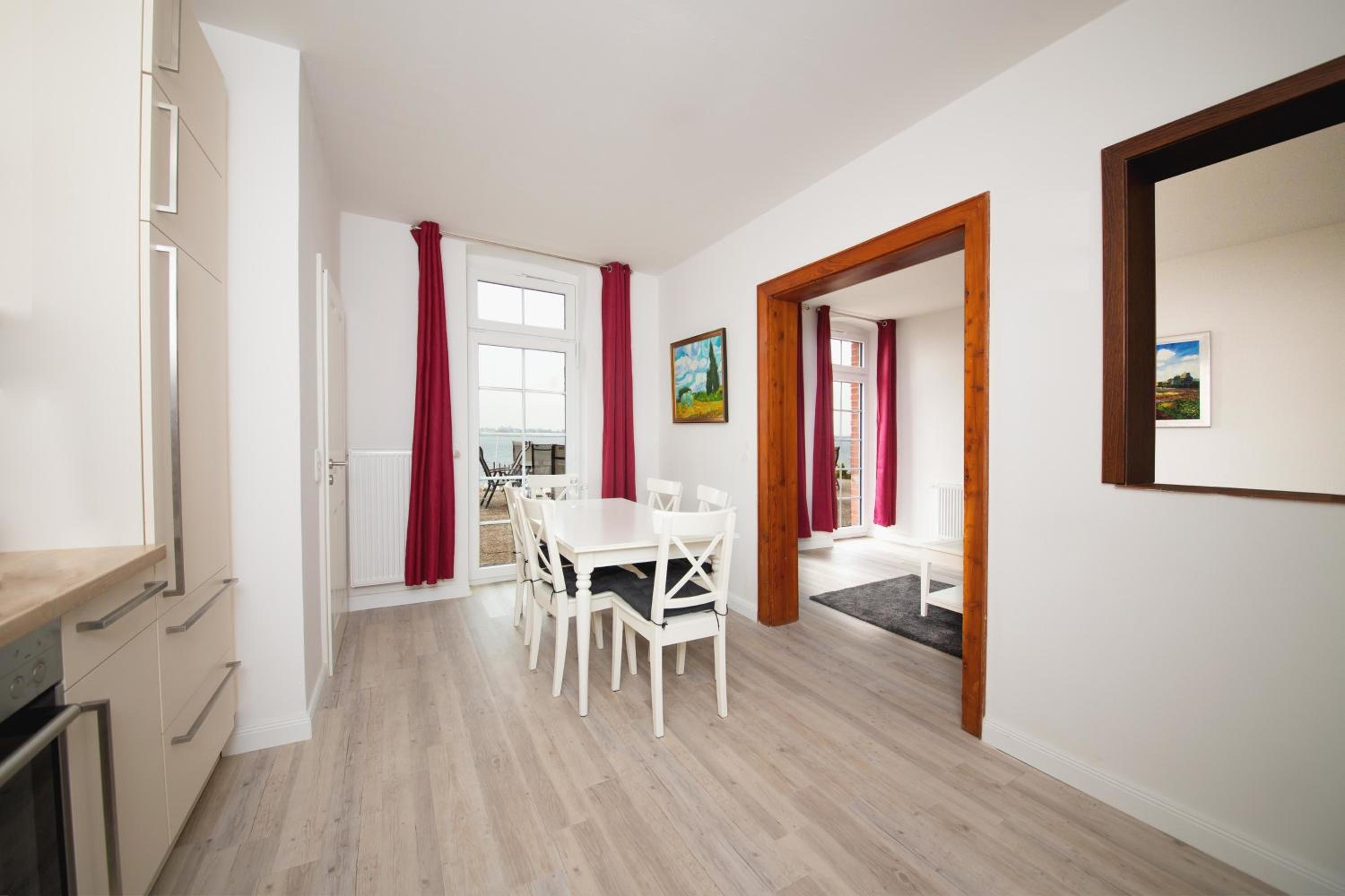 Apartment photo 3