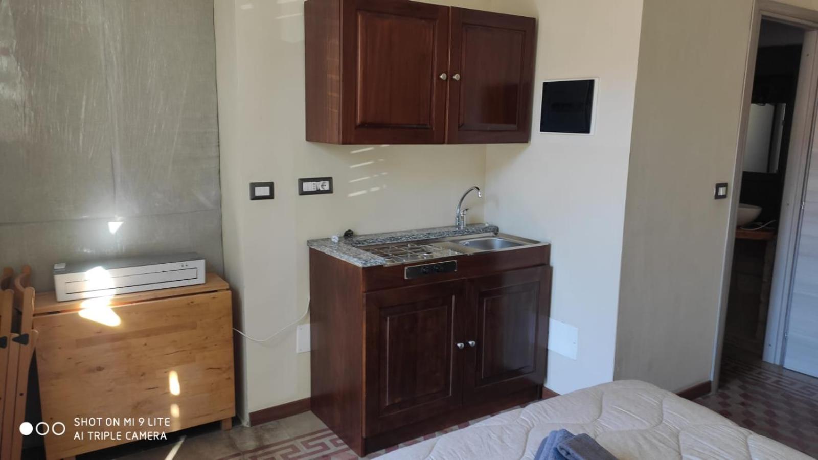 Studio Apartment - Photo 10