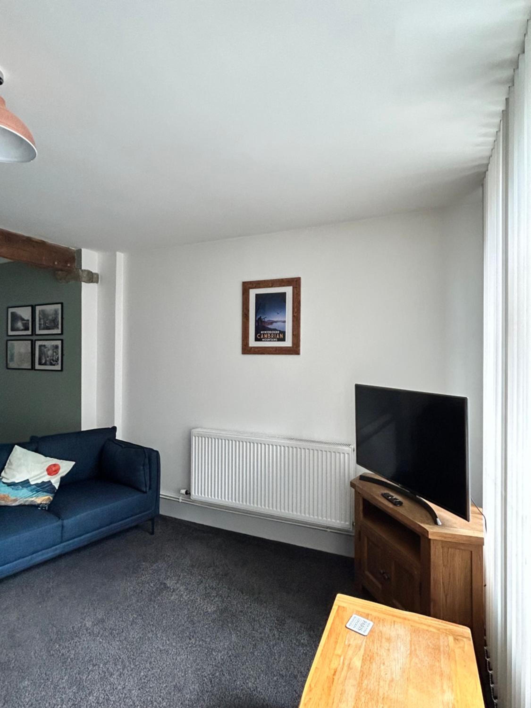 One-Bedroom Apartment - Photo 6