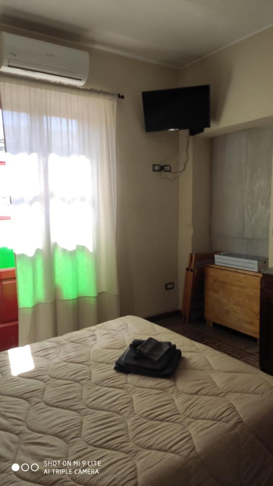 Studio Apartment - Photo 12