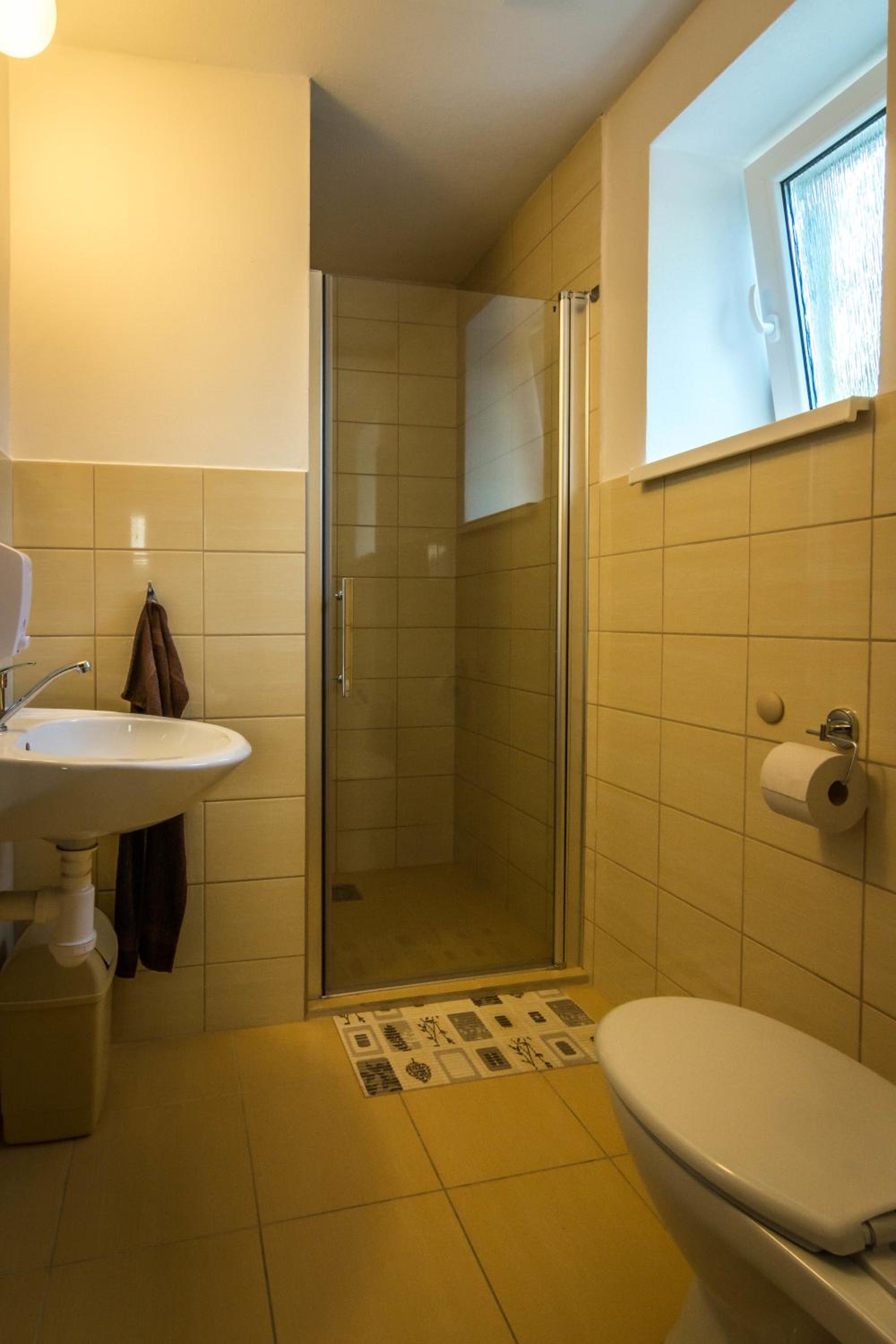 Superior Quadruple Room photo 3