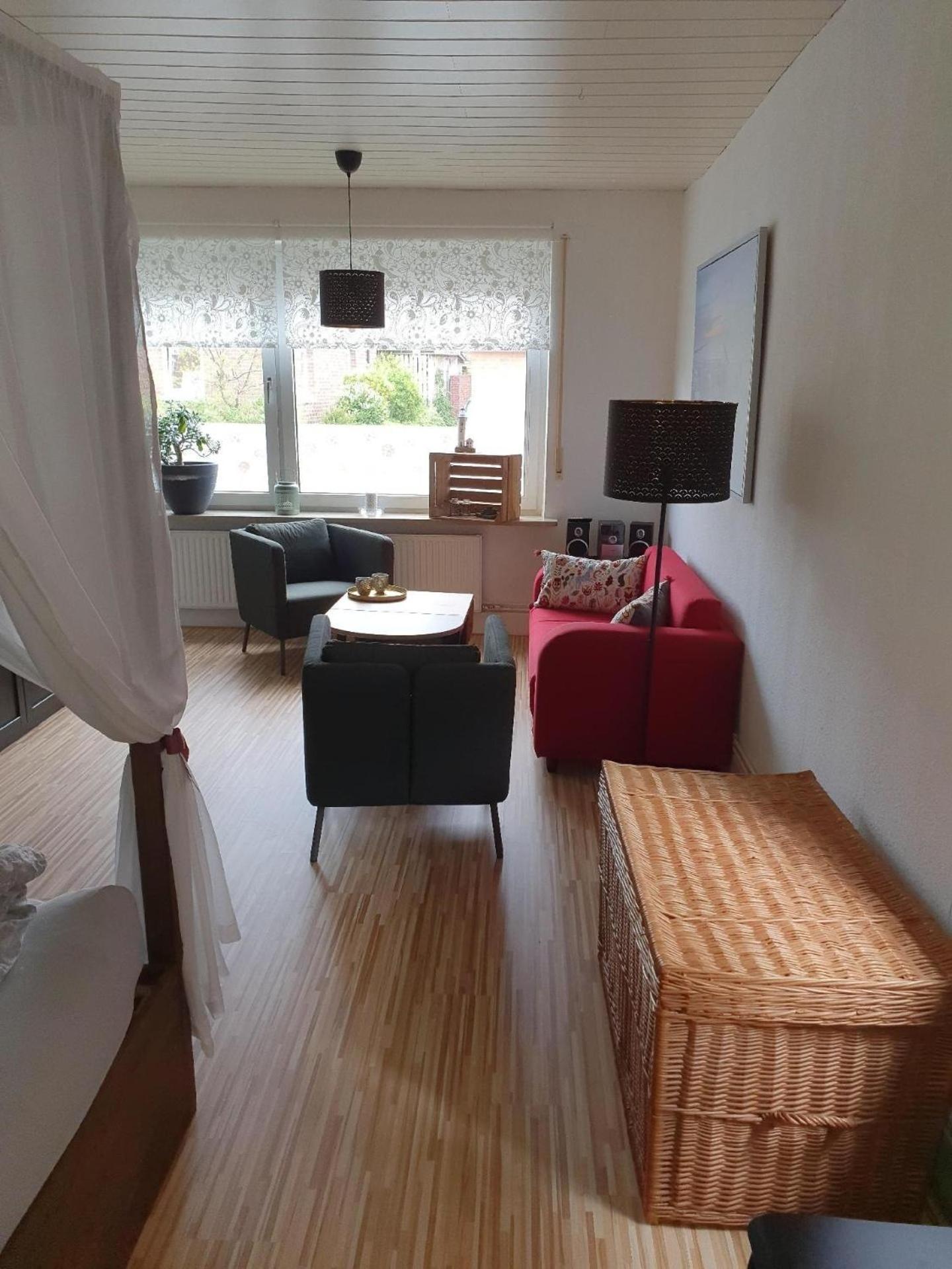 One-Bedroom Apartment photo 1