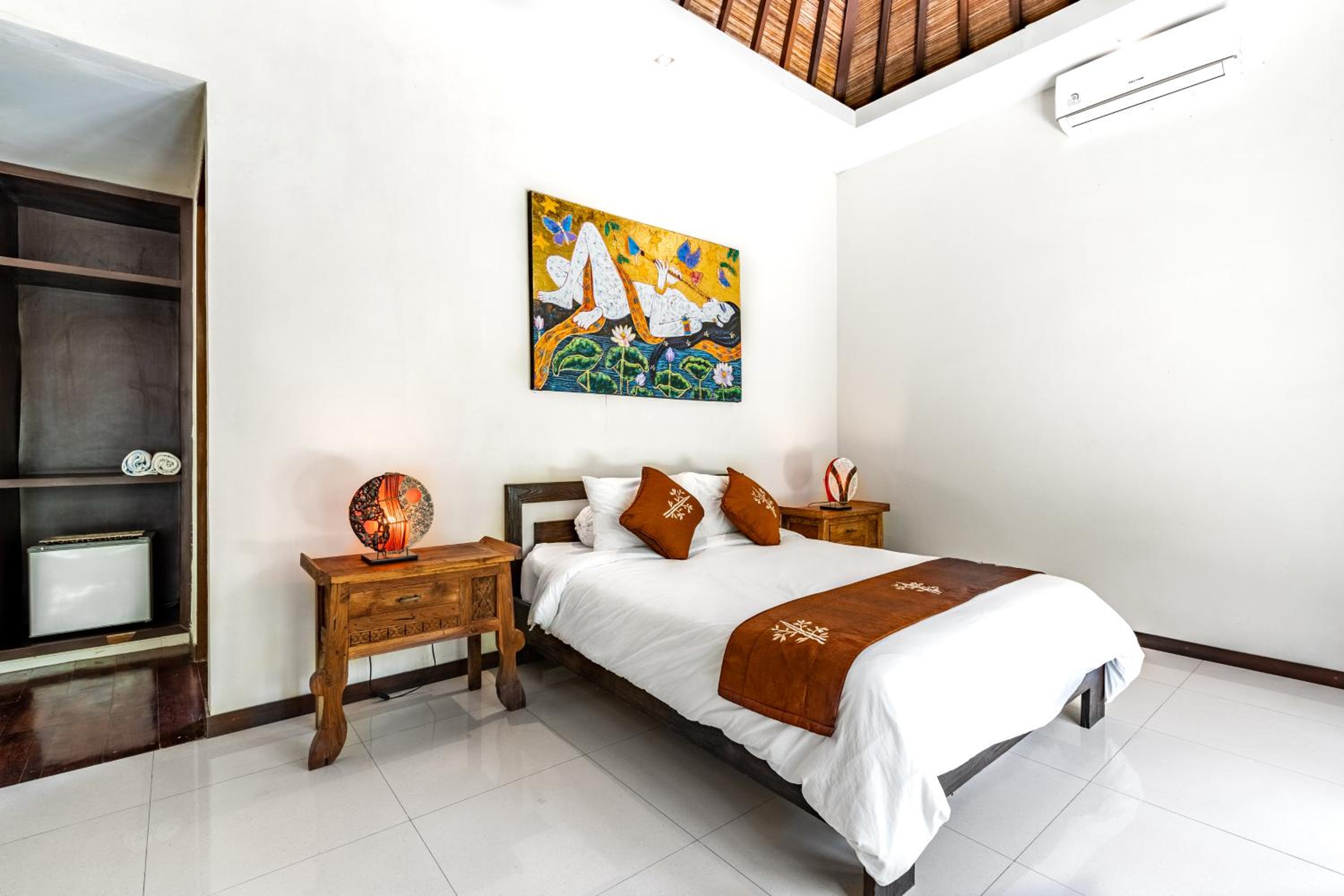 Three-Bedroom Villa - Photo 20