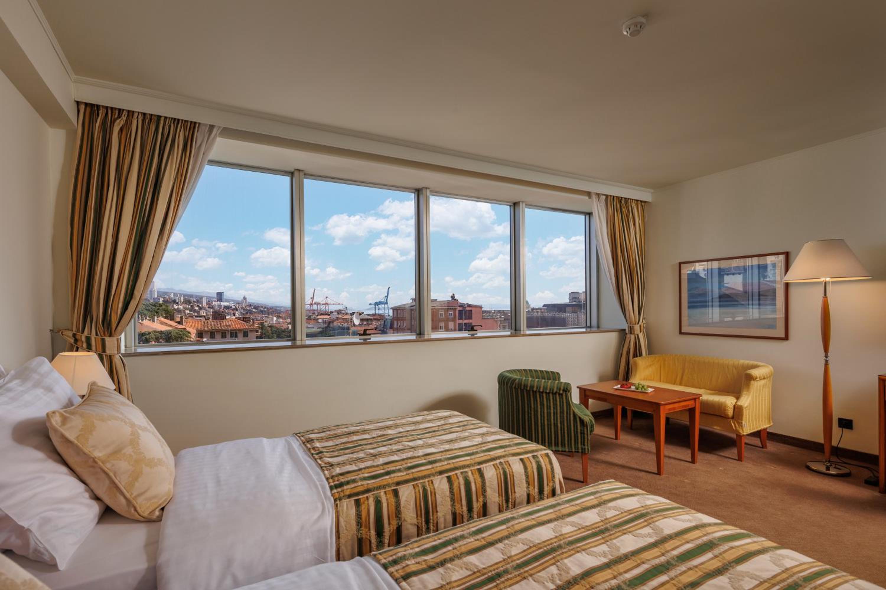 Superior Double or Twin Room - Photo 1