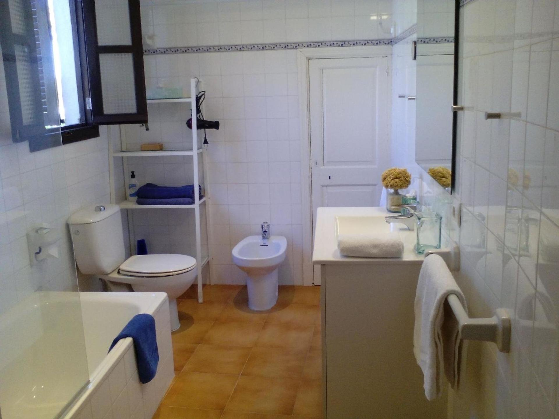 Apartment photo 2