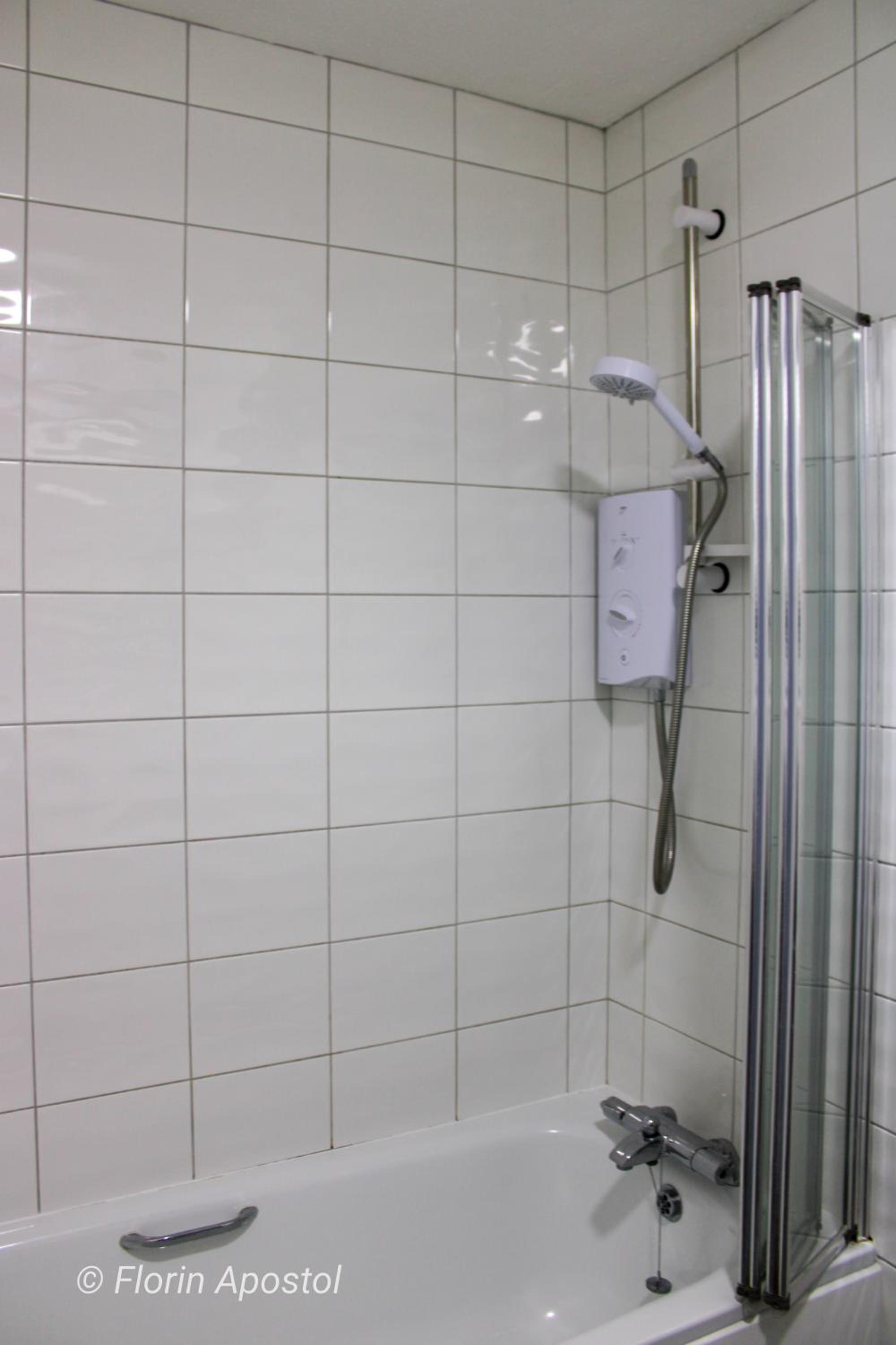 Standard Double Room - Photo 5