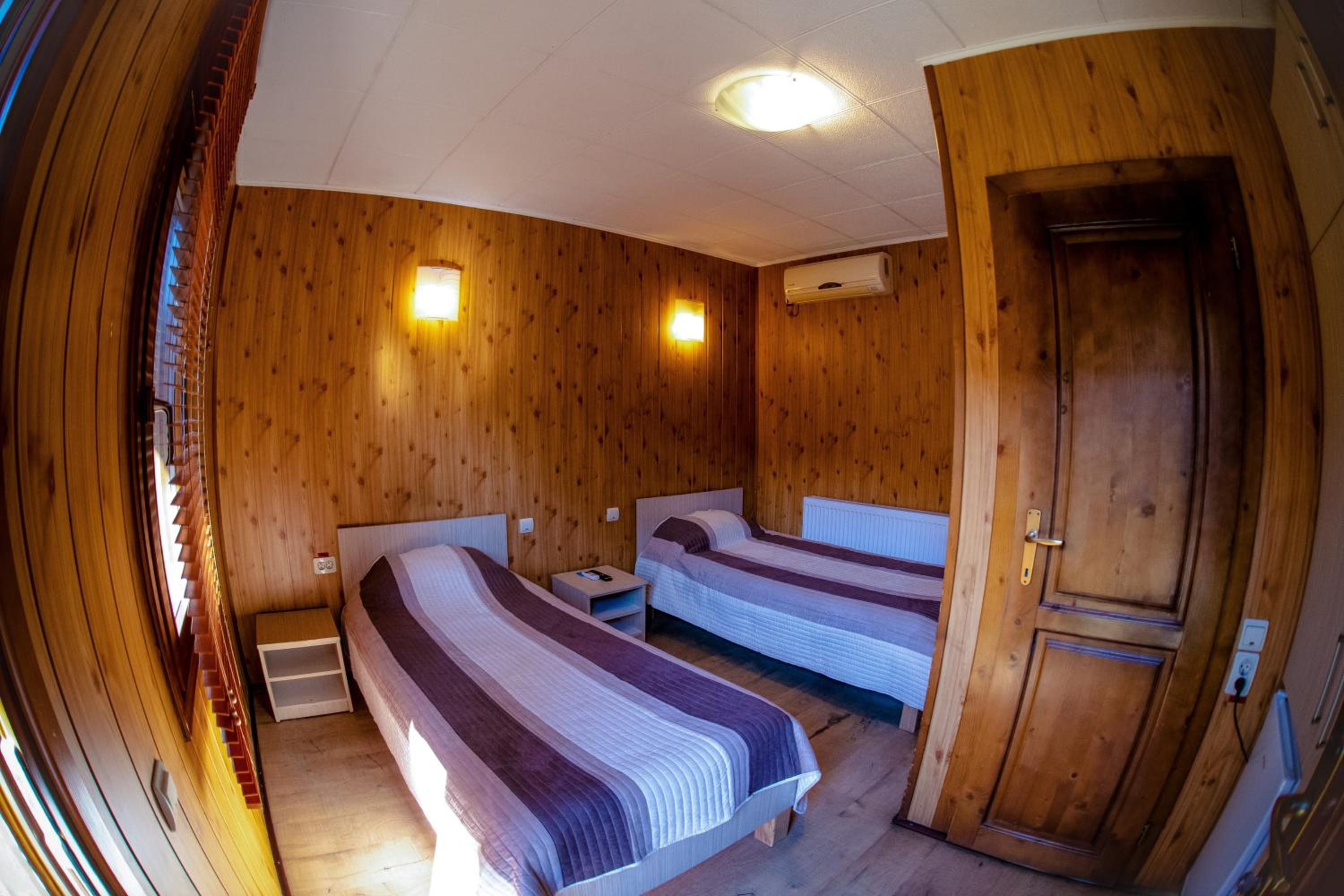Deluxe Double or Twin Room photo 3