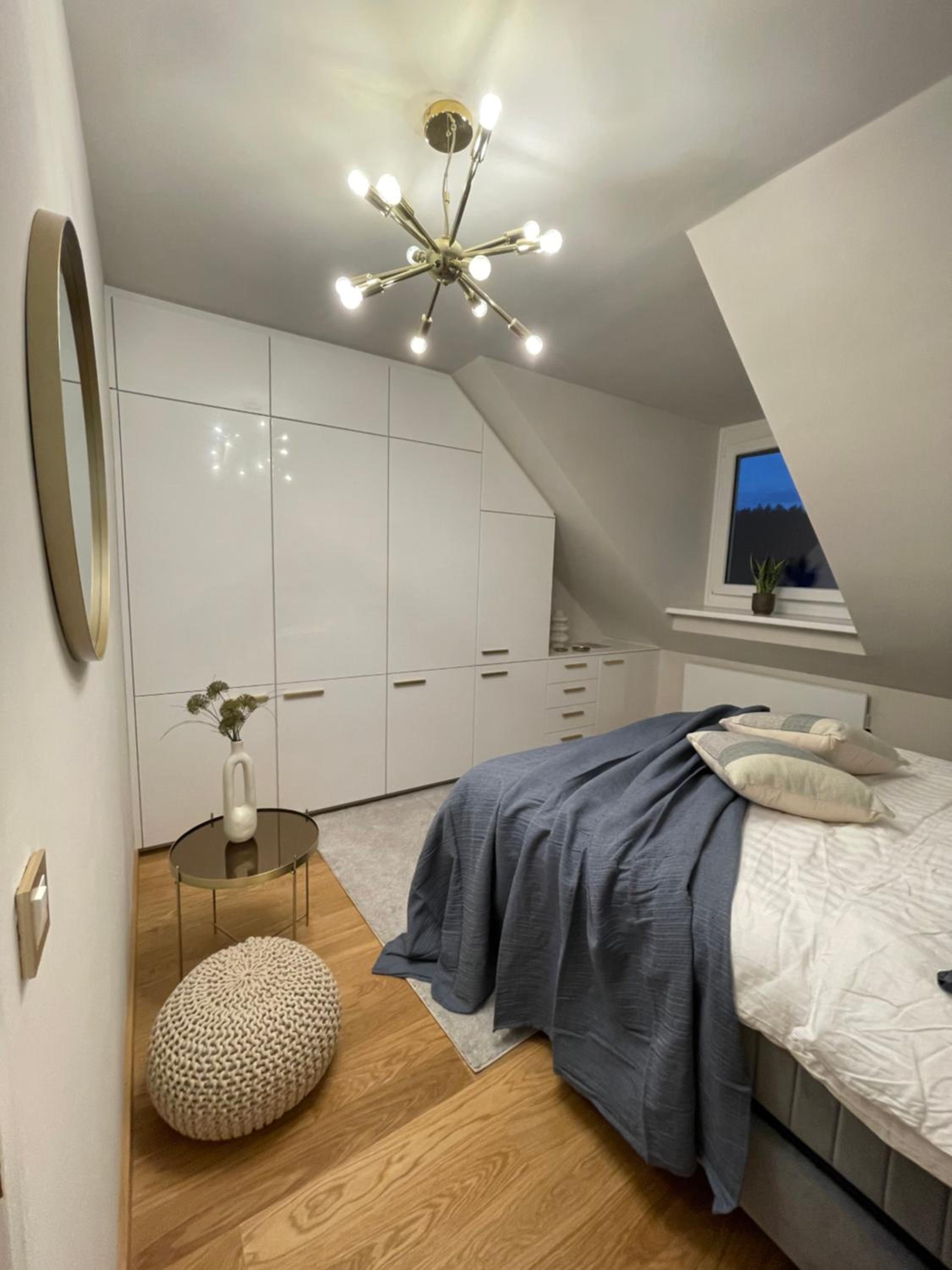 One-Bedroom Apartment photo 1