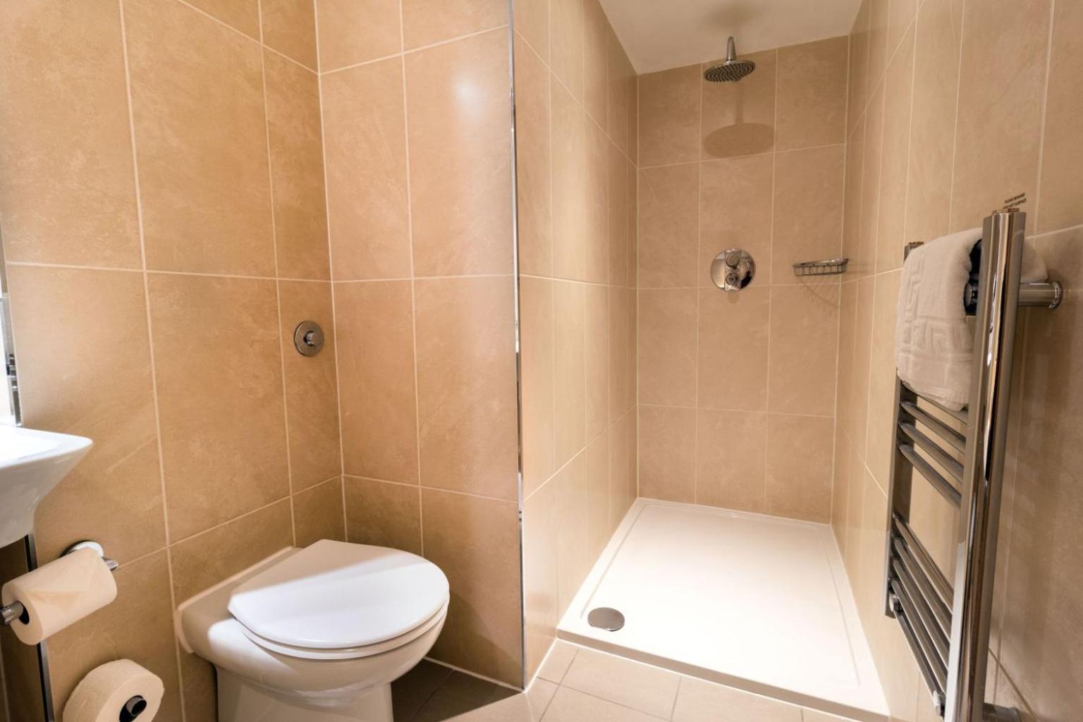 Suite - Photo 4