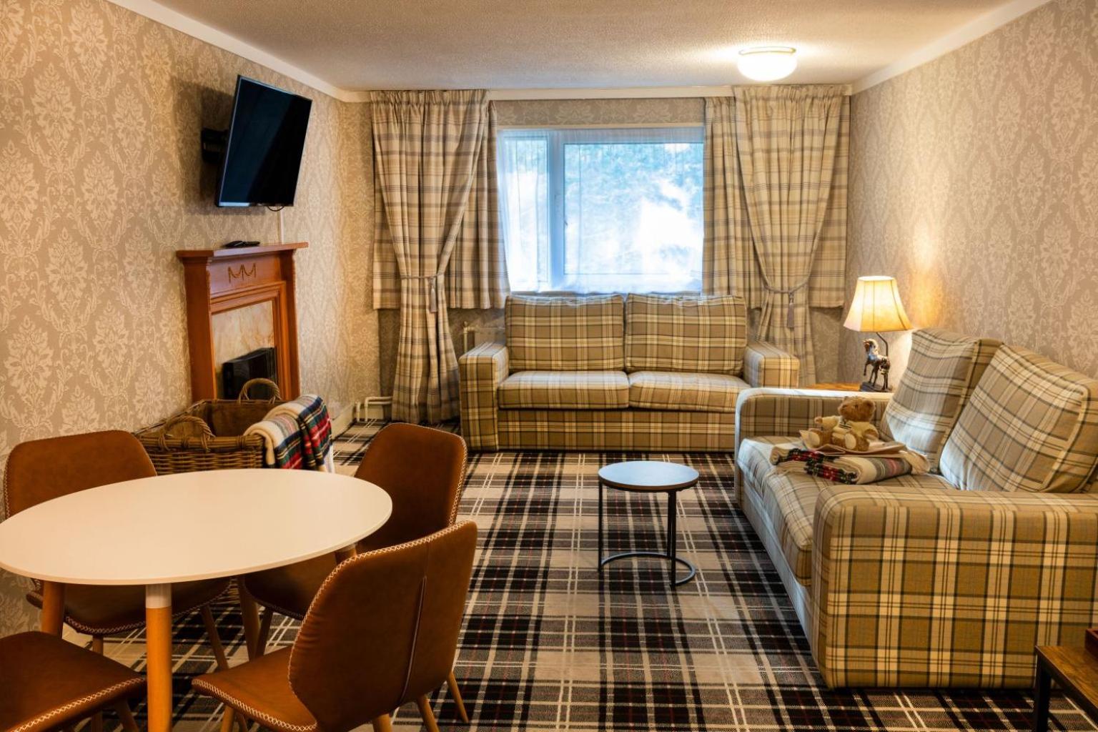Suite - Photo 5