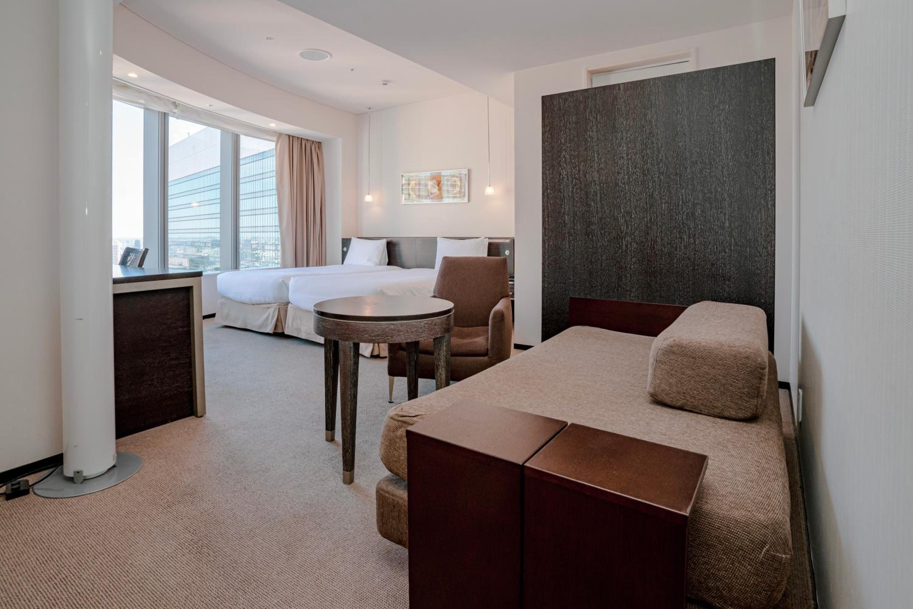 Deluxe Twin Room - Non Smoking - Above 26th floor