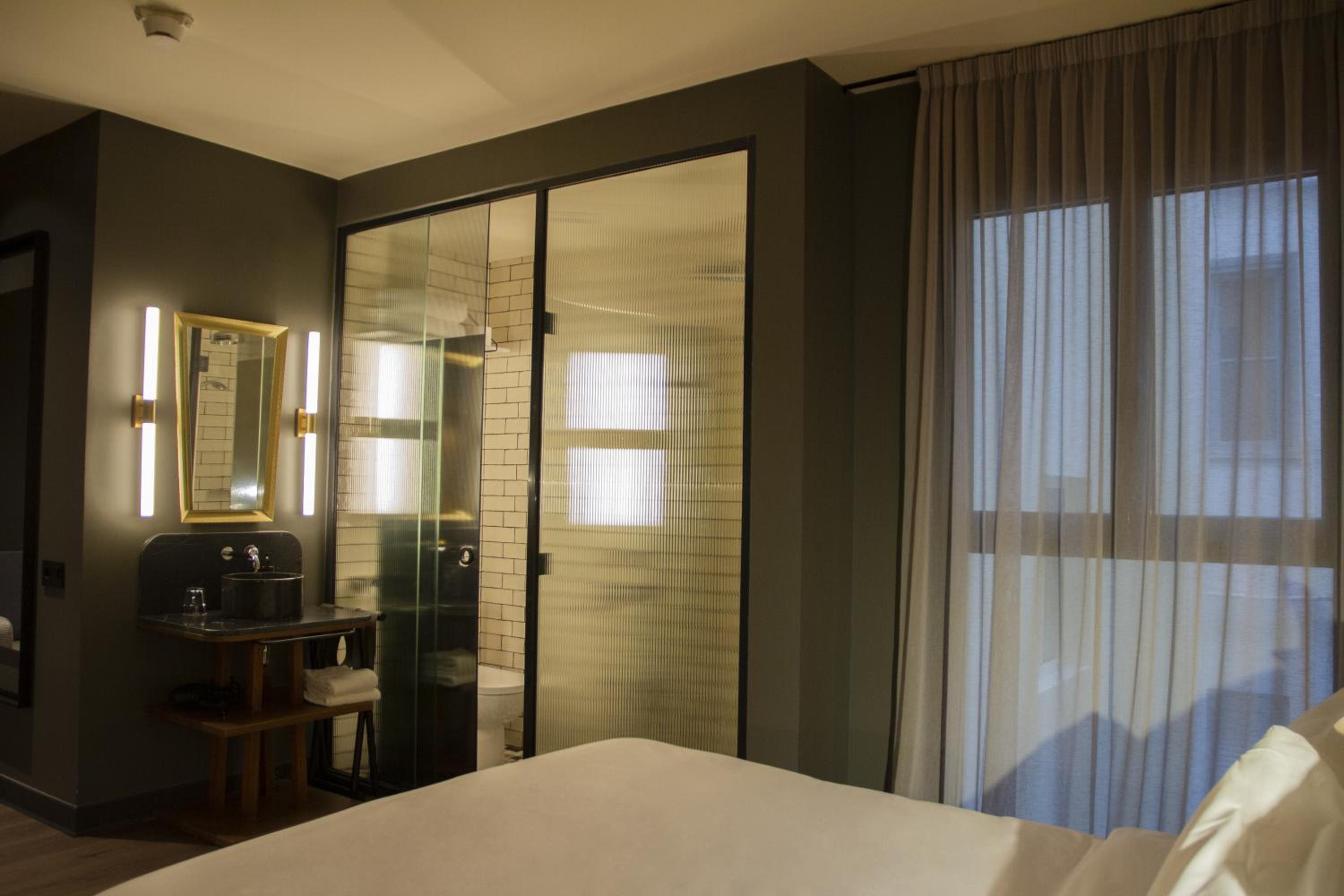 Standard Room - Photo 4