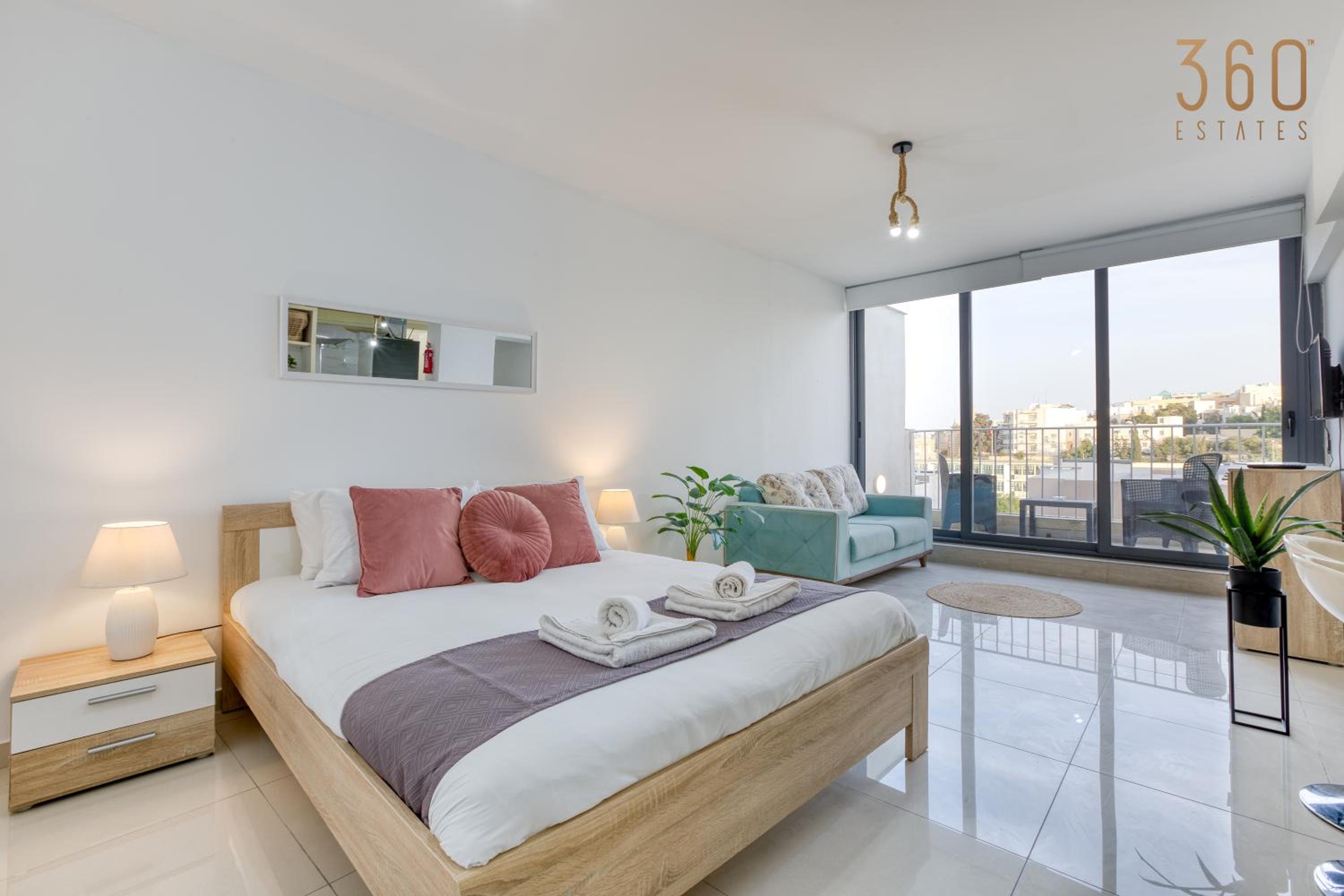 One-Bedroom Apartment