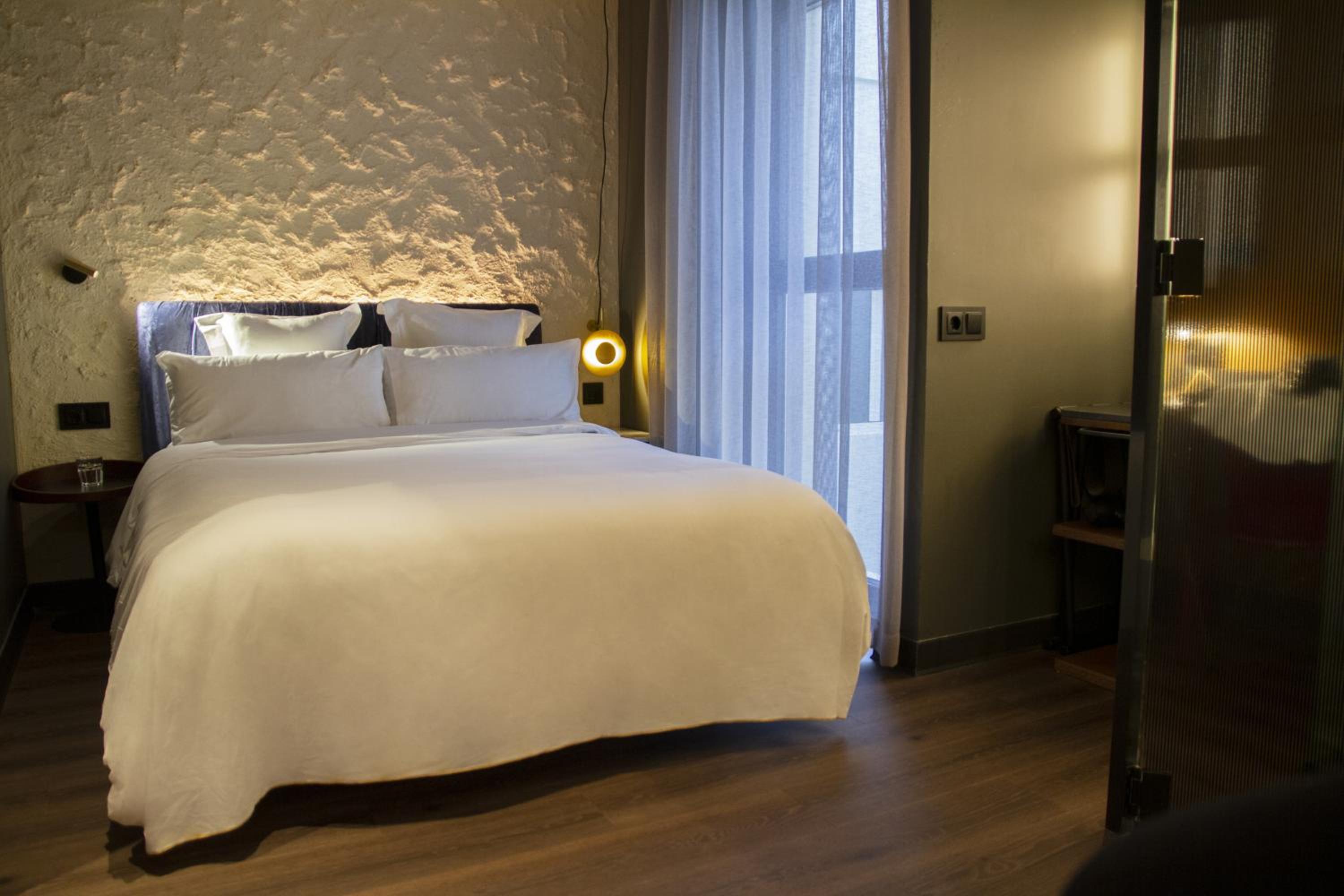 Standard Room - Photo 1
