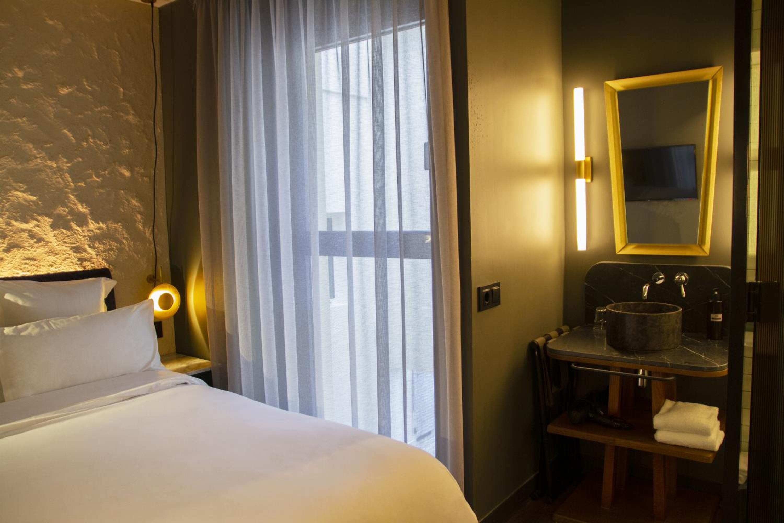 Standard Room - Photo 2