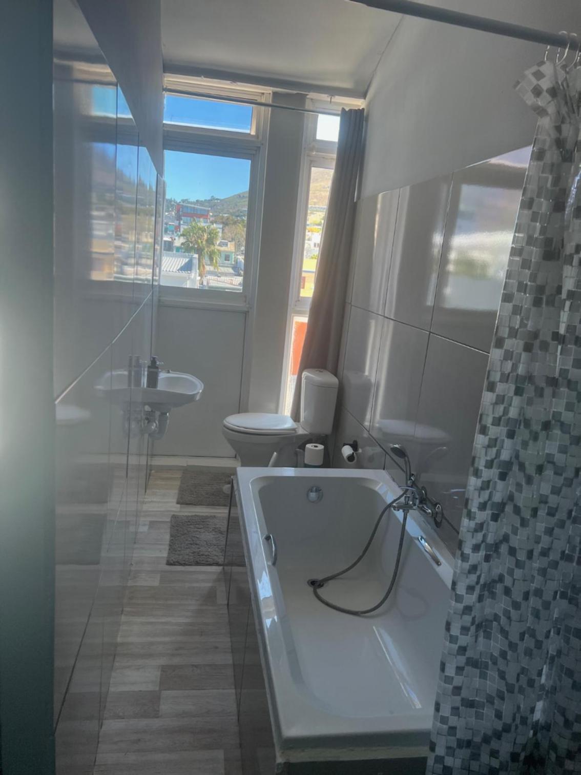 Suite with Mountain View - Photo 6