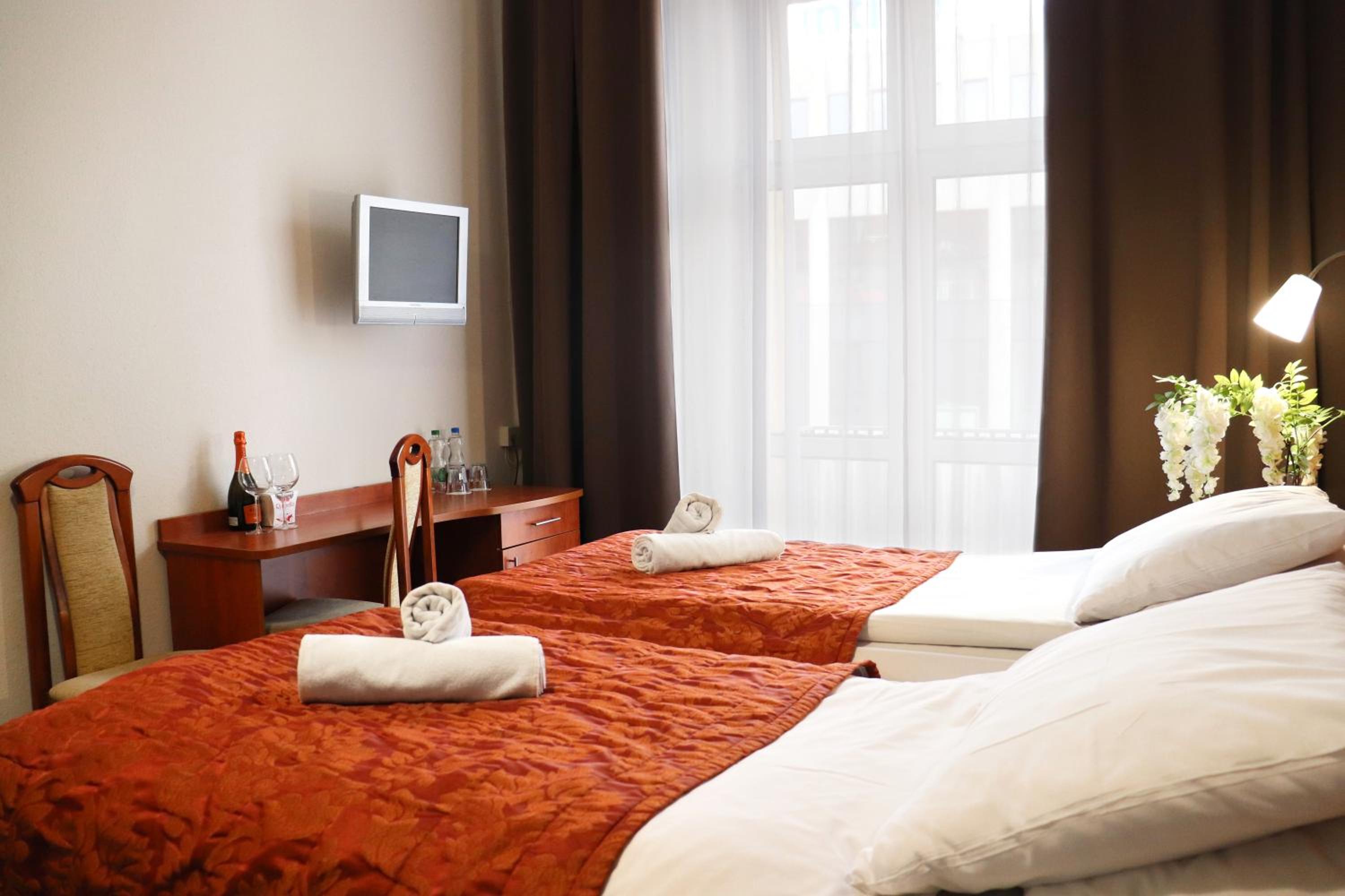 Standard Quadruple Room - Photo 3